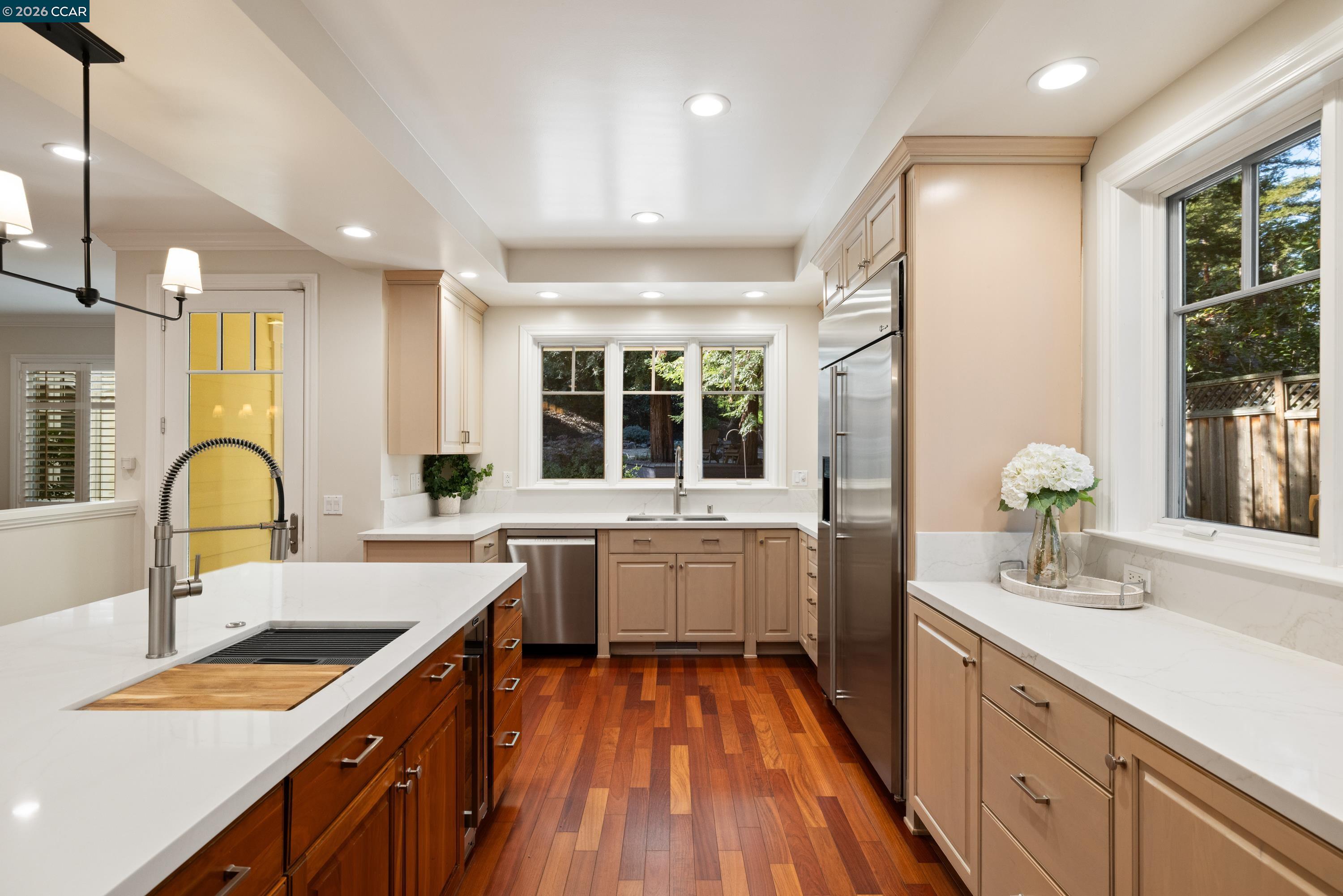 Detail Gallery Image 23 of 60 For 1910 Glenhaven Ave, Walnut Creek,  CA 94595 - 5 Beds | 3/3 Baths