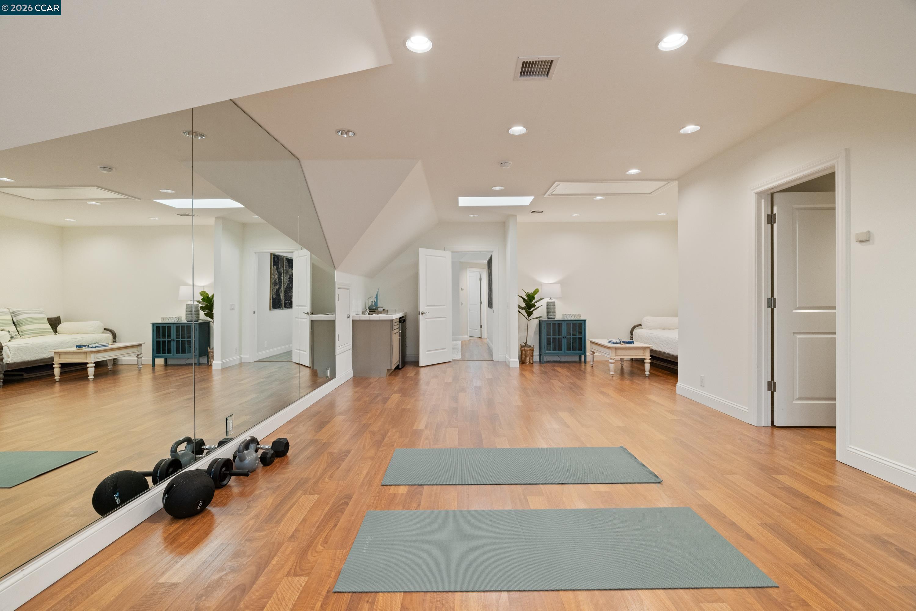 Detail Gallery Image 50 of 60 For 1910 Glenhaven Ave, Walnut Creek,  CA 94595 - 5 Beds | 3/3 Baths