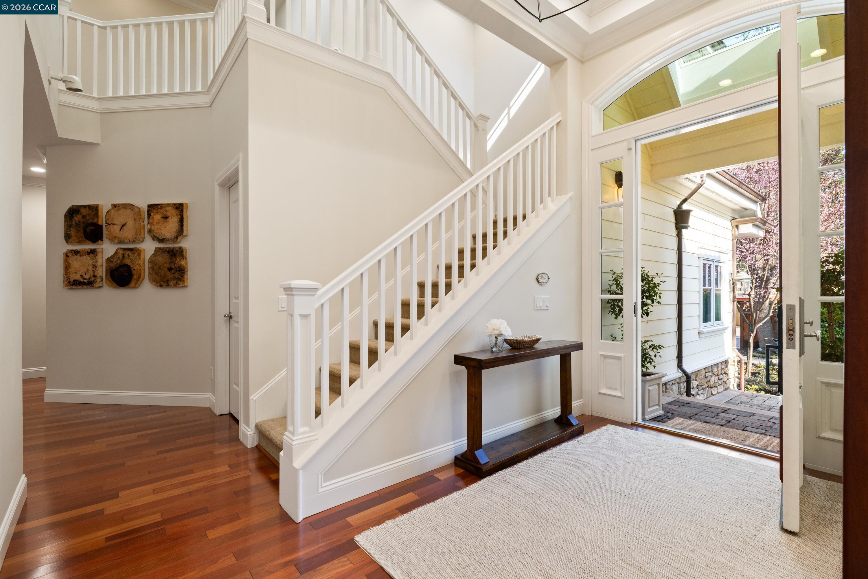 Detail Gallery Image 6 of 60 For 1910 Glenhaven Ave, Walnut Creek,  CA 94595 - 5 Beds | 3/3 Baths