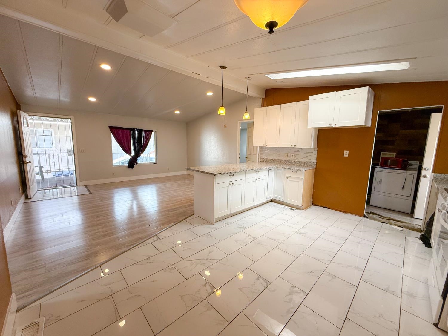 Detail Gallery Image 4 of 19 For 4404 Raiders Way #81,  Modesto,  CA 95355 - 3 Beds | 2 Baths