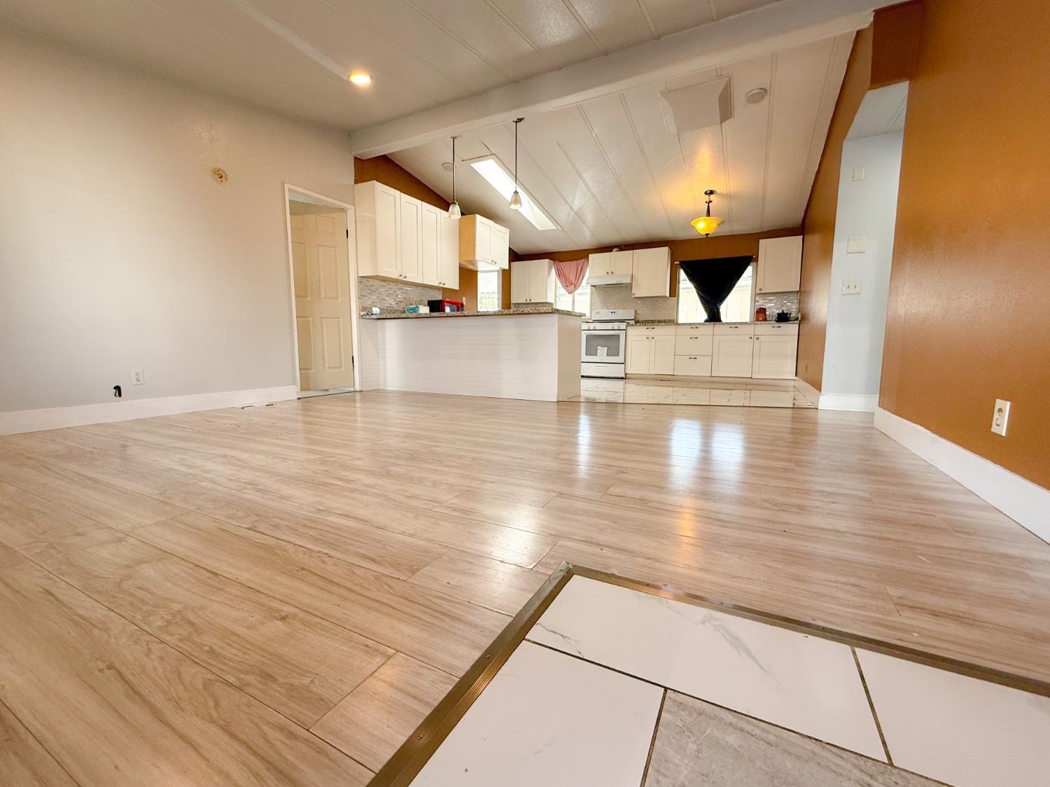 Detail Gallery Image 5 of 19 For 4404 Raiders Way #81,  Modesto,  CA 95355 - 3 Beds | 2 Baths