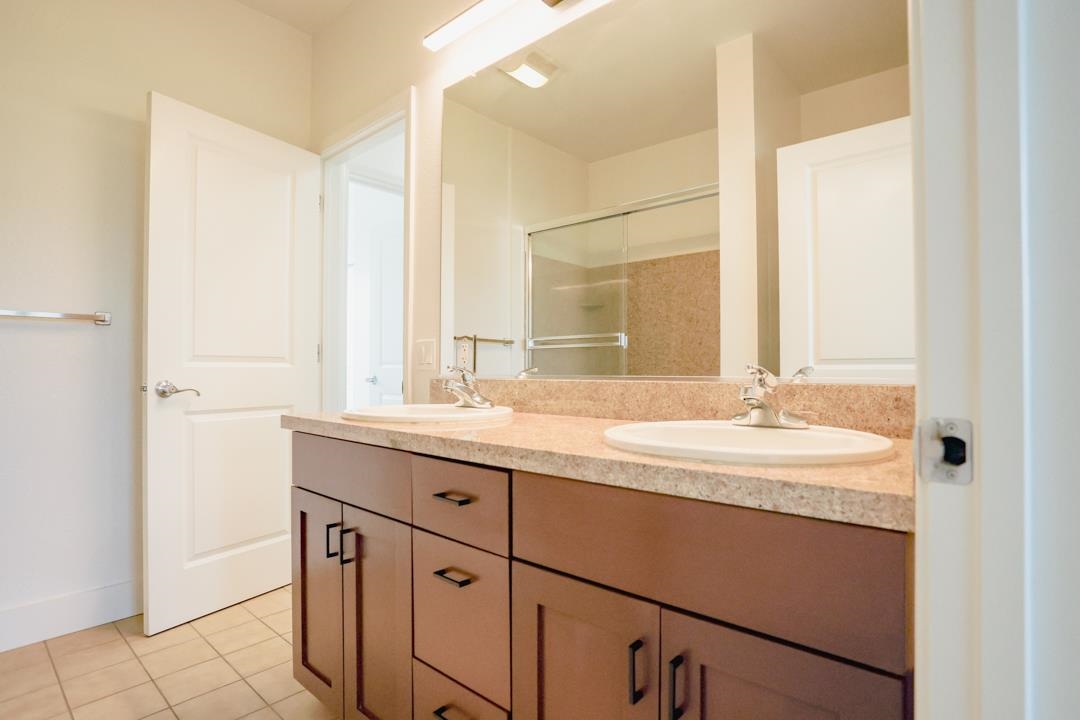 Detail Gallery Image 20 of 25 For 1587 Brunswig, Emeryville,  CA 94806 - 2 Beds | 1 Baths