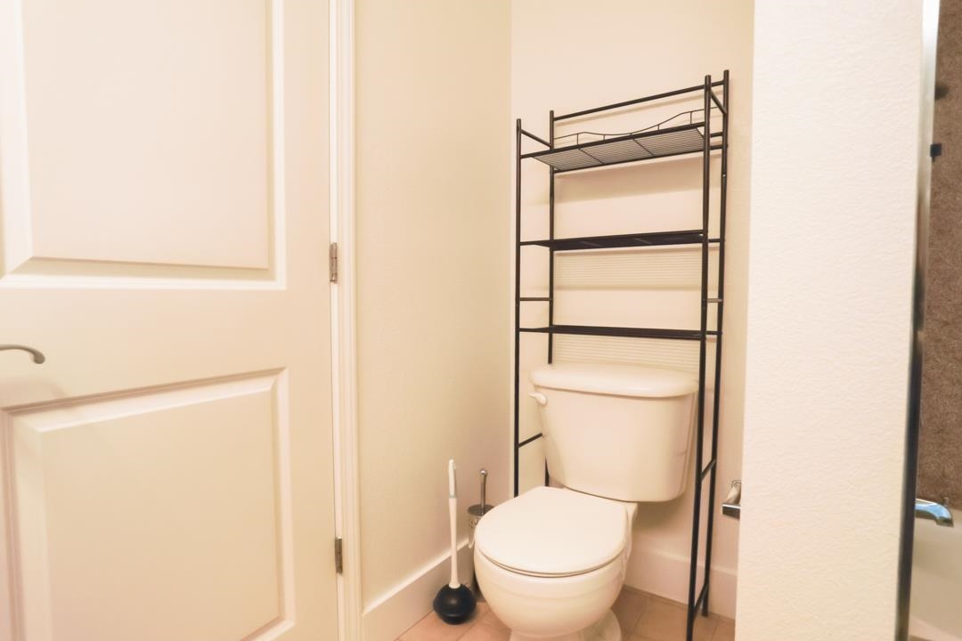 Detail Gallery Image 21 of 25 For 1587 Brunswig, Emeryville,  CA 94806 - 2 Beds | 1 Baths