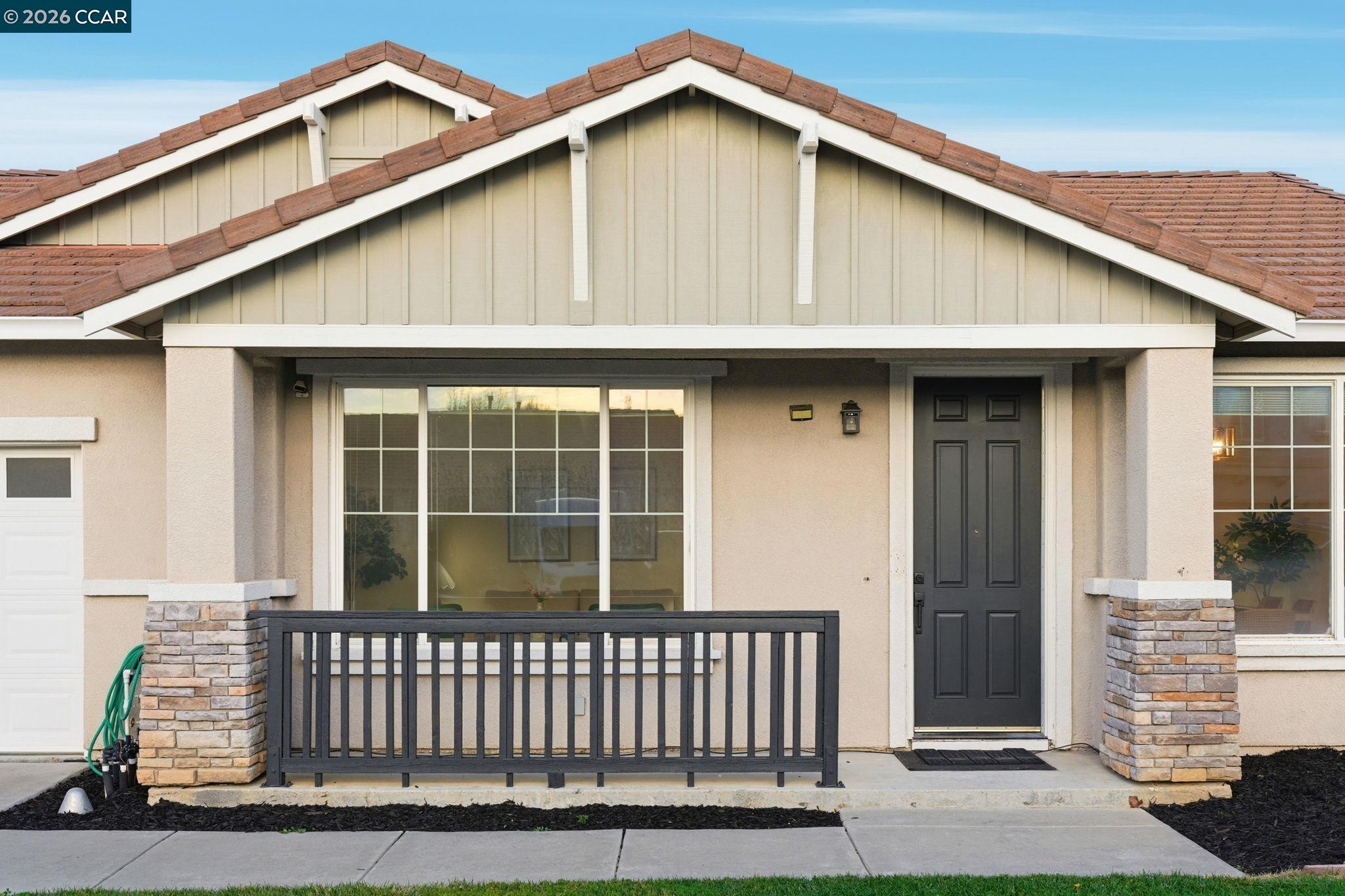 Detail Gallery Image 2 of 60 For 1871 Ventura Dr, Pittsburg,  CA 94565 - 4 Beds | 2 Baths