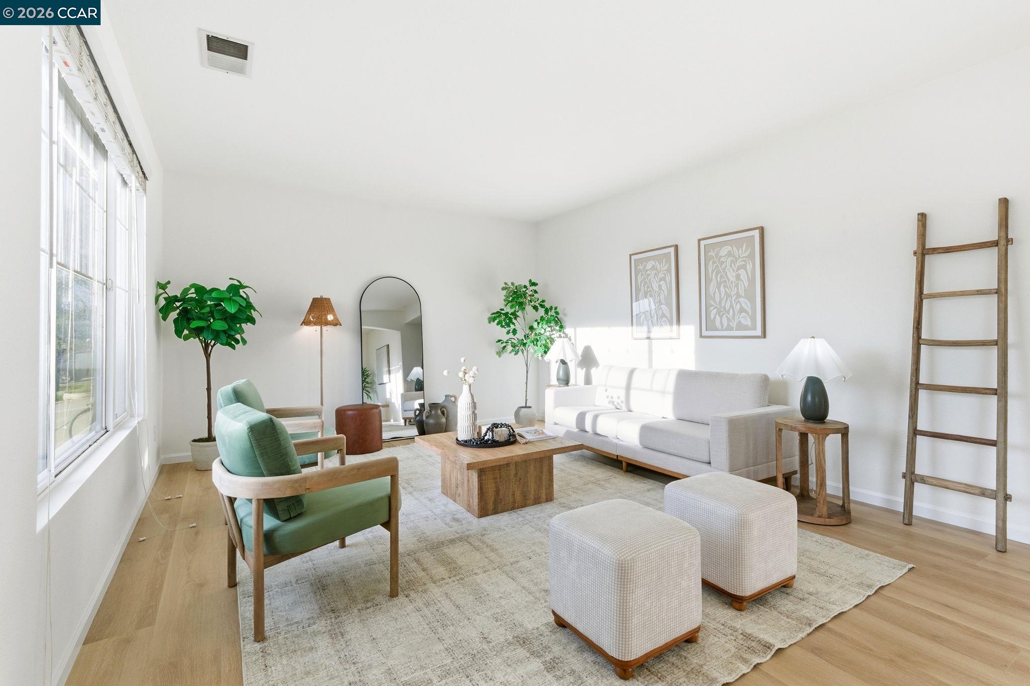 Detail Gallery Image 3 of 60 For 1871 Ventura Dr, Pittsburg,  CA 94565 - 4 Beds | 2 Baths