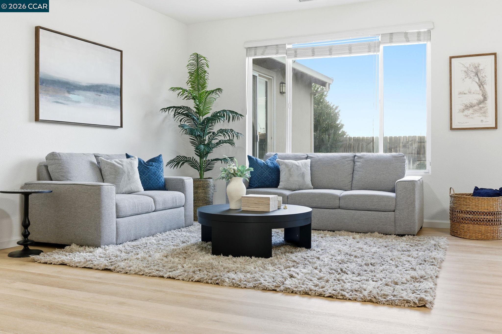 Detail Gallery Image 21 of 60 For 1871 Ventura Dr, Pittsburg,  CA 94565 - 4 Beds | 2 Baths