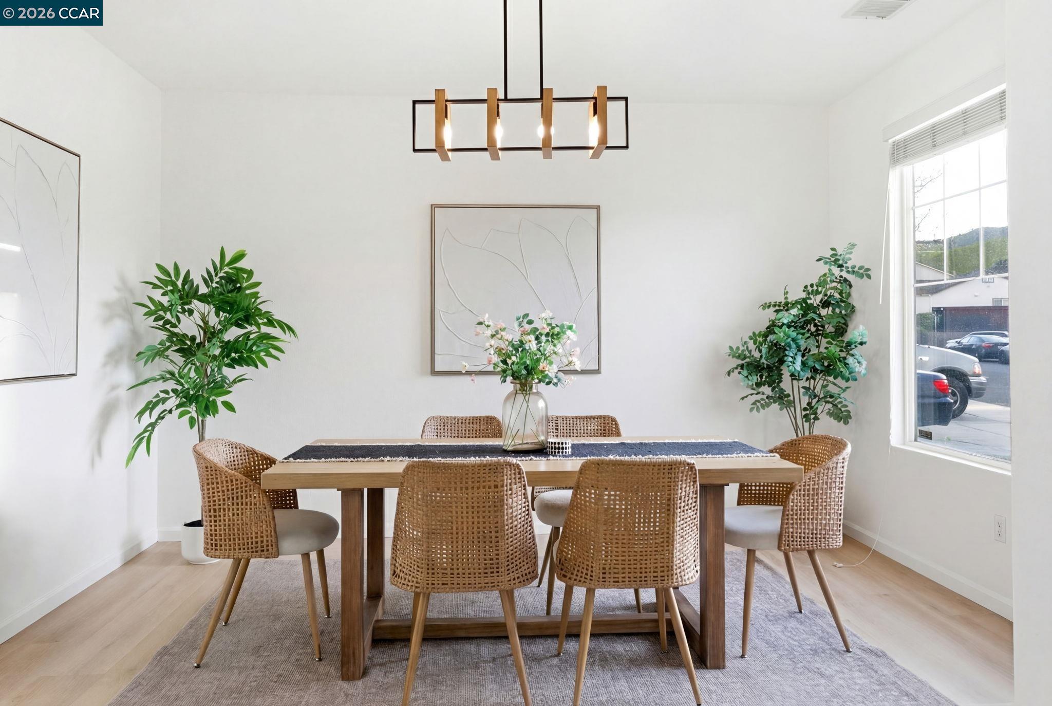 Detail Gallery Image 7 of 60 For 1871 Ventura Dr, Pittsburg,  CA 94565 - 4 Beds | 2 Baths