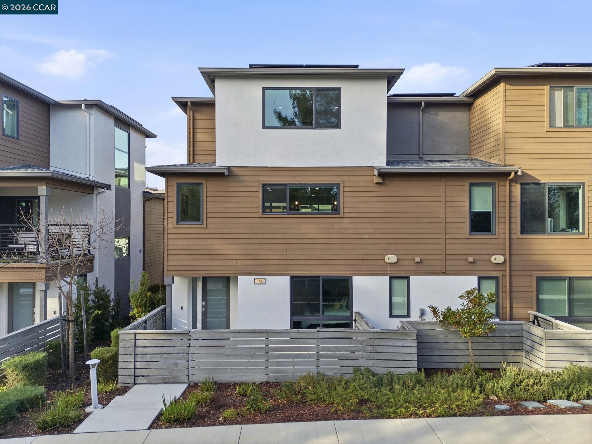 Photo #1: 41124212 Listing: Photo #1