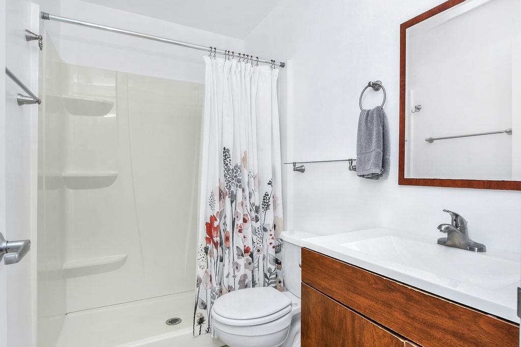 Detail Gallery Image 17 of 23 For 1198 Spiro Dr, San Jose,  CA 95116 - 3 Beds | 2 Baths