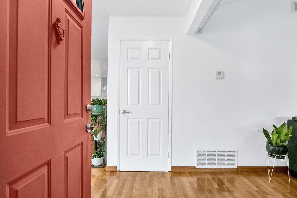 Detail Gallery Image 3 of 23 For 1198 Spiro Dr, San Jose,  CA 95116 - 3 Beds | 2 Baths