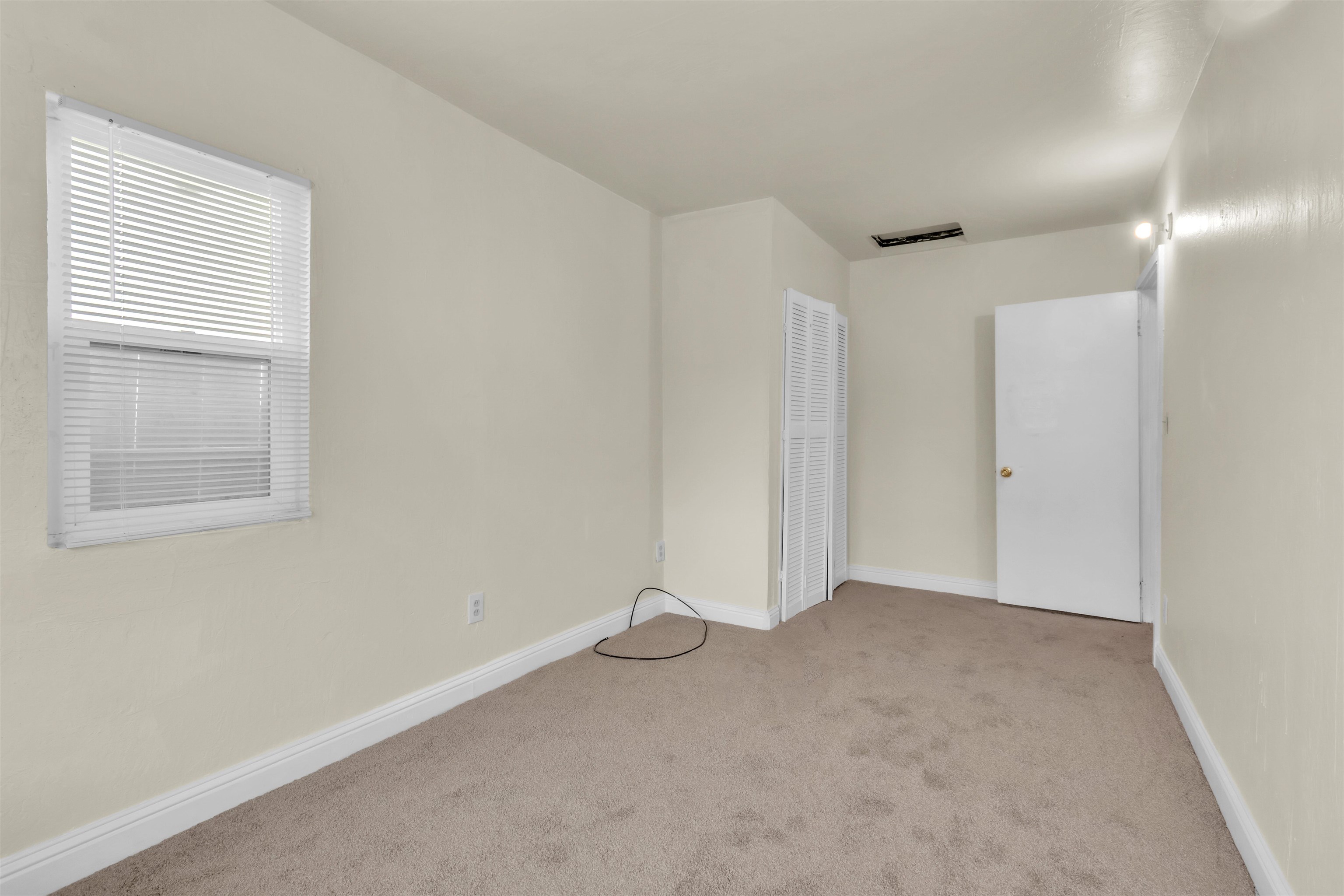 Detail Gallery Image 11 of 17 For 85th Avenue, Oakland,  CA 94605 - 2 Beds | 1 Baths