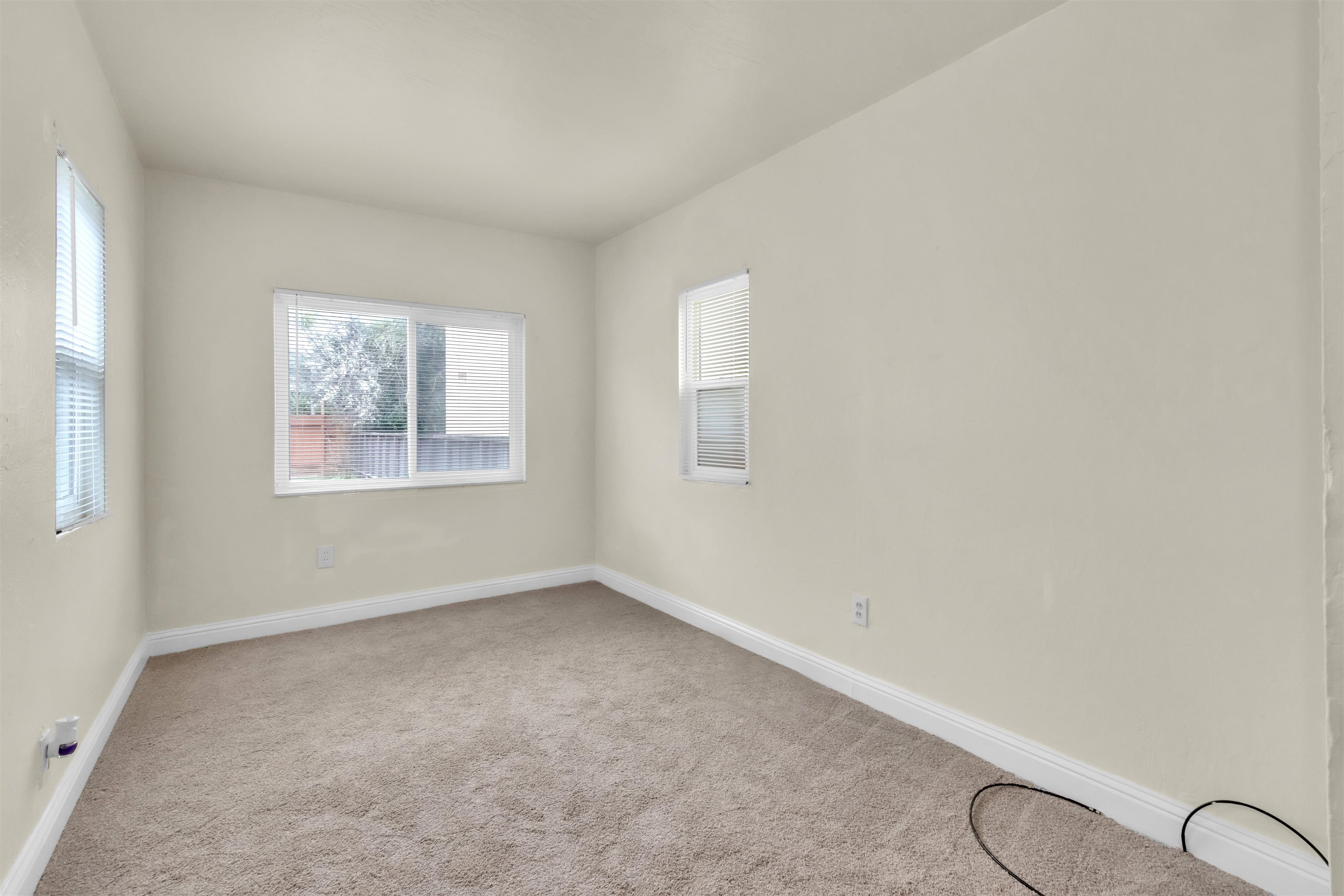 Detail Gallery Image 12 of 17 For 85th Avenue, Oakland,  CA 94605 - 2 Beds | 1 Baths