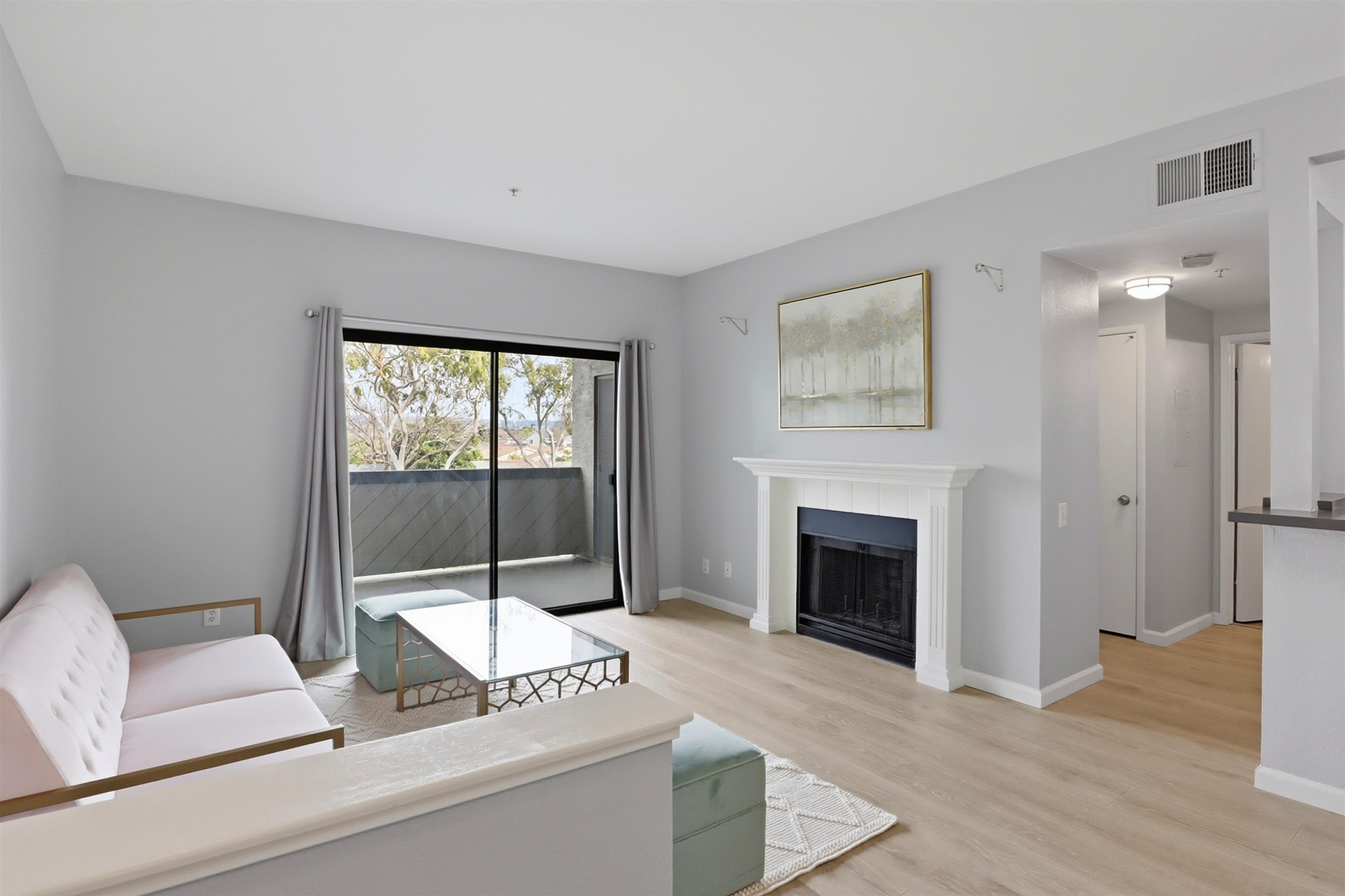 Photo #2: 41124216 Listing: Photo #2