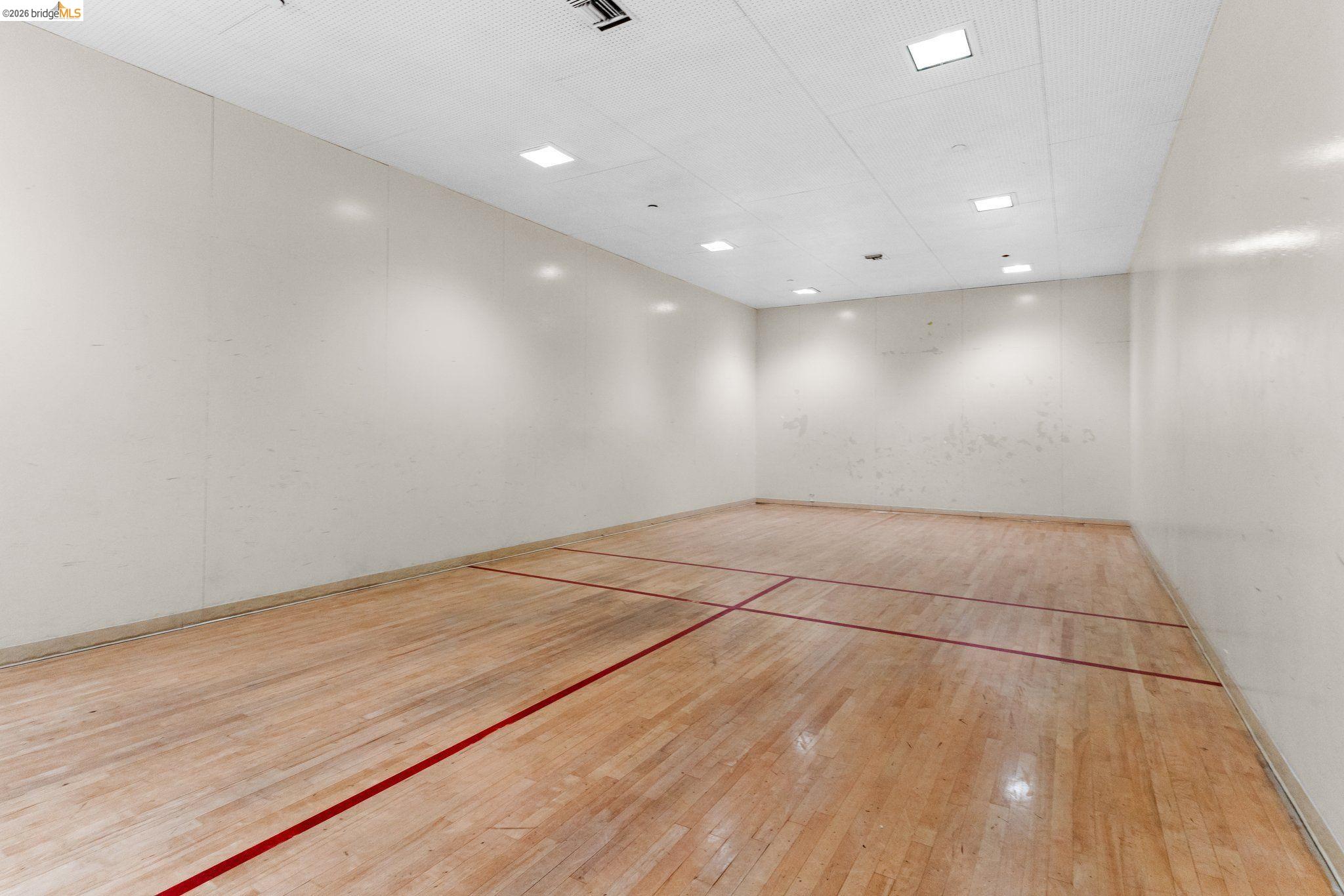 Detail Gallery Image 42 of 53 For 470 N Civic Dr #105,  Walnut Creek,  CA 94596 - 1 Beds | 1 Baths