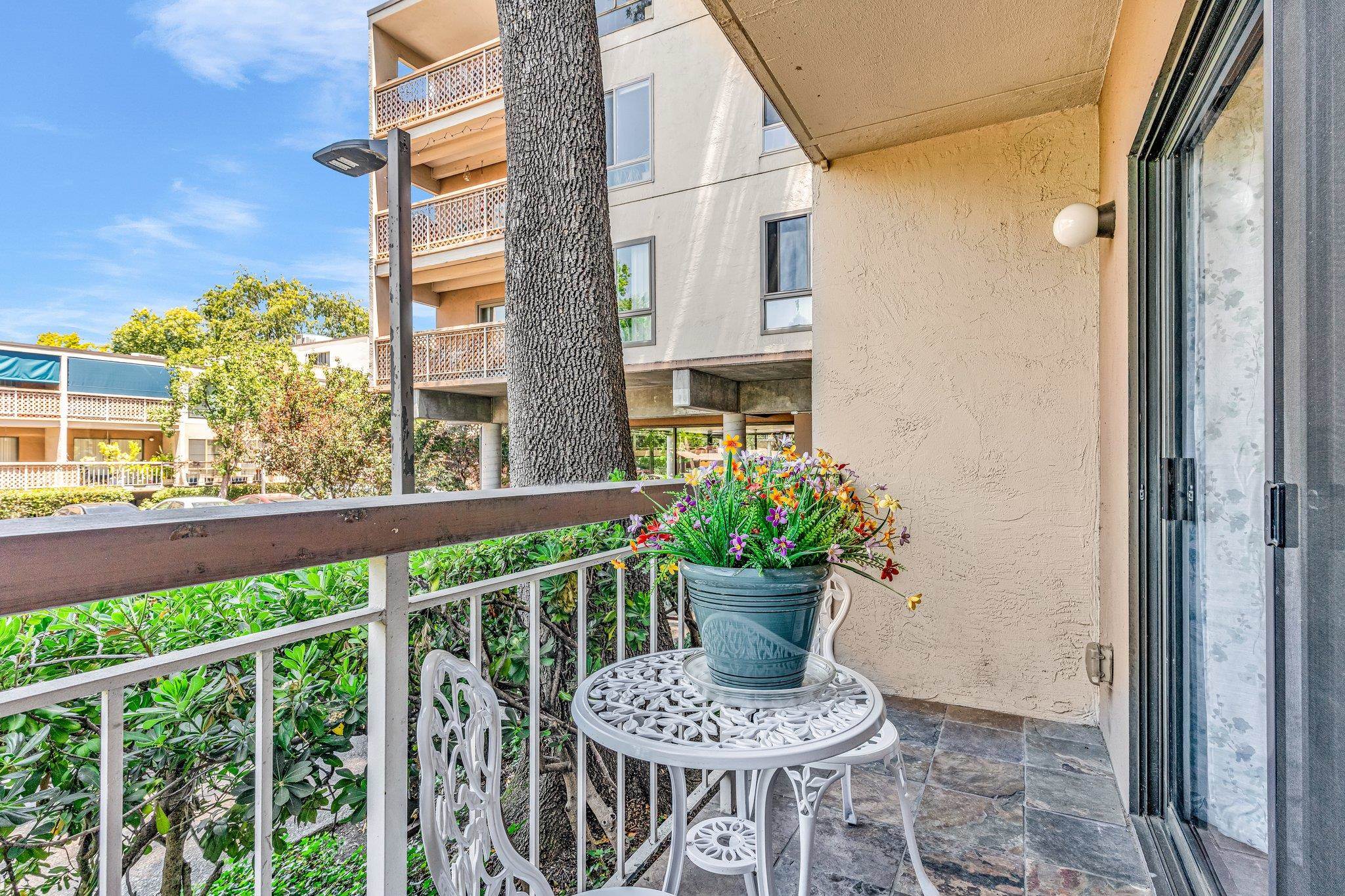 Detail Gallery Image 28 of 53 For 470 N Civic Dr #105,  Walnut Creek,  CA 94596 - 1 Beds | 1 Baths