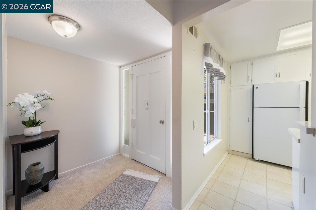 Detail Gallery Image 2 of 48 For 1573 Rockledge Ln #3,  Walnut Creek,  CA 94595 - 2 Beds | 1 Baths