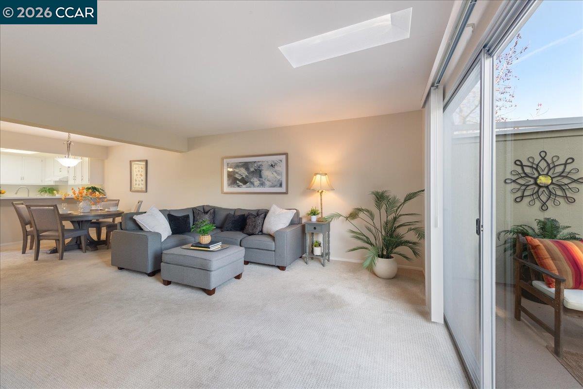 Detail Gallery Image 15 of 48 For 1573 Rockledge Ln #3,  Walnut Creek,  CA 94595 - 2 Beds | 1 Baths