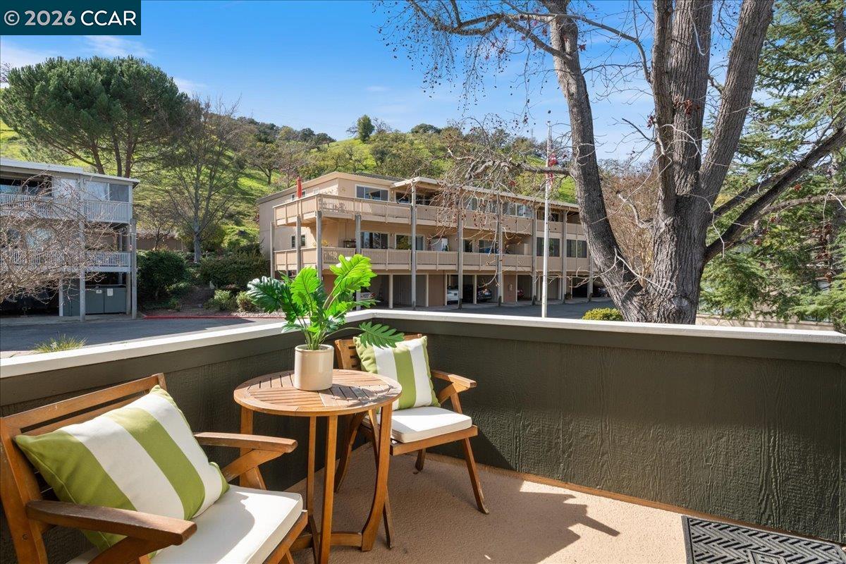 Detail Gallery Image 30 of 48 For 1573 Rockledge Ln #3,  Walnut Creek,  CA 94595 - 2 Beds | 1 Baths