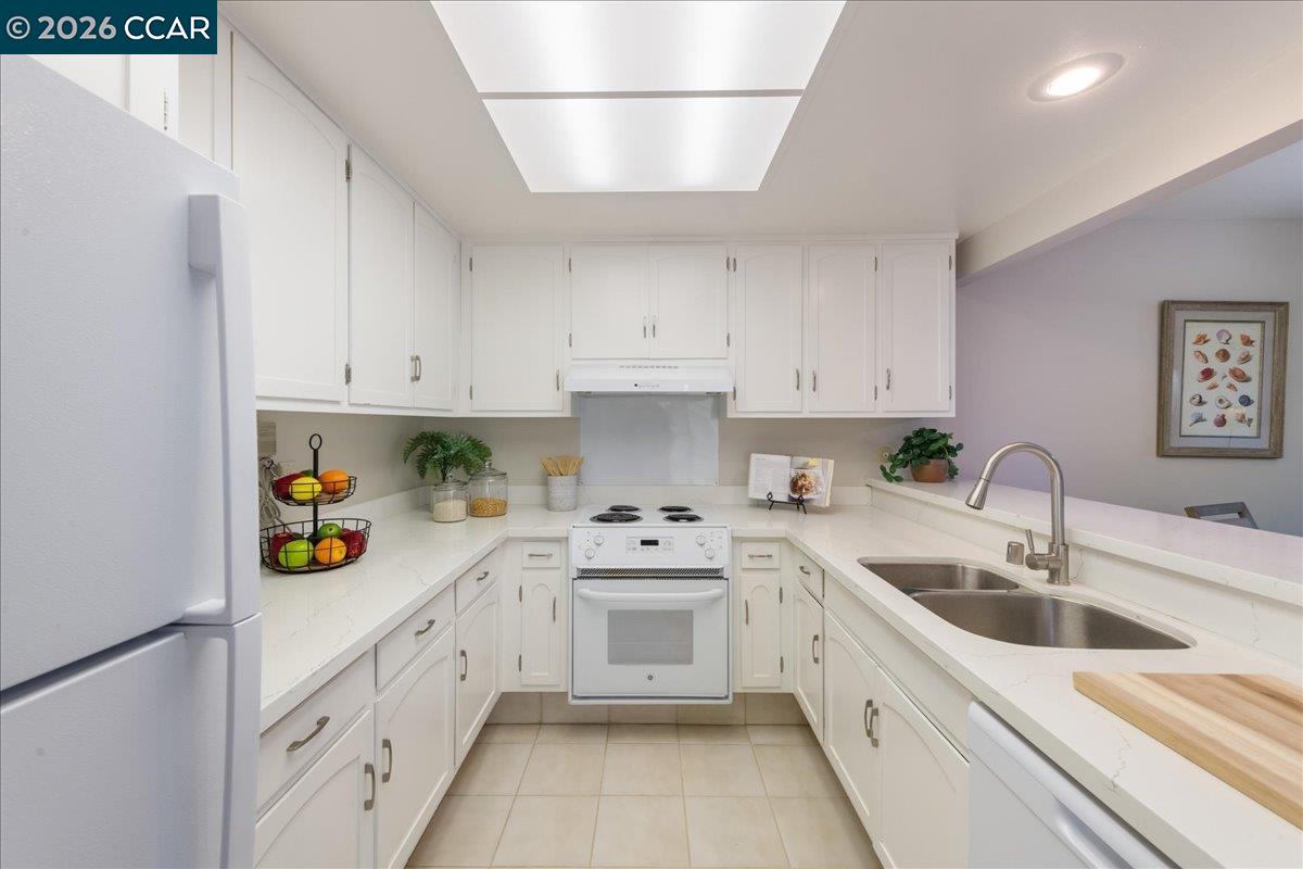 Detail Gallery Image 7 of 48 For 1573 Rockledge Ln #3,  Walnut Creek,  CA 94595 - 2 Beds | 1 Baths