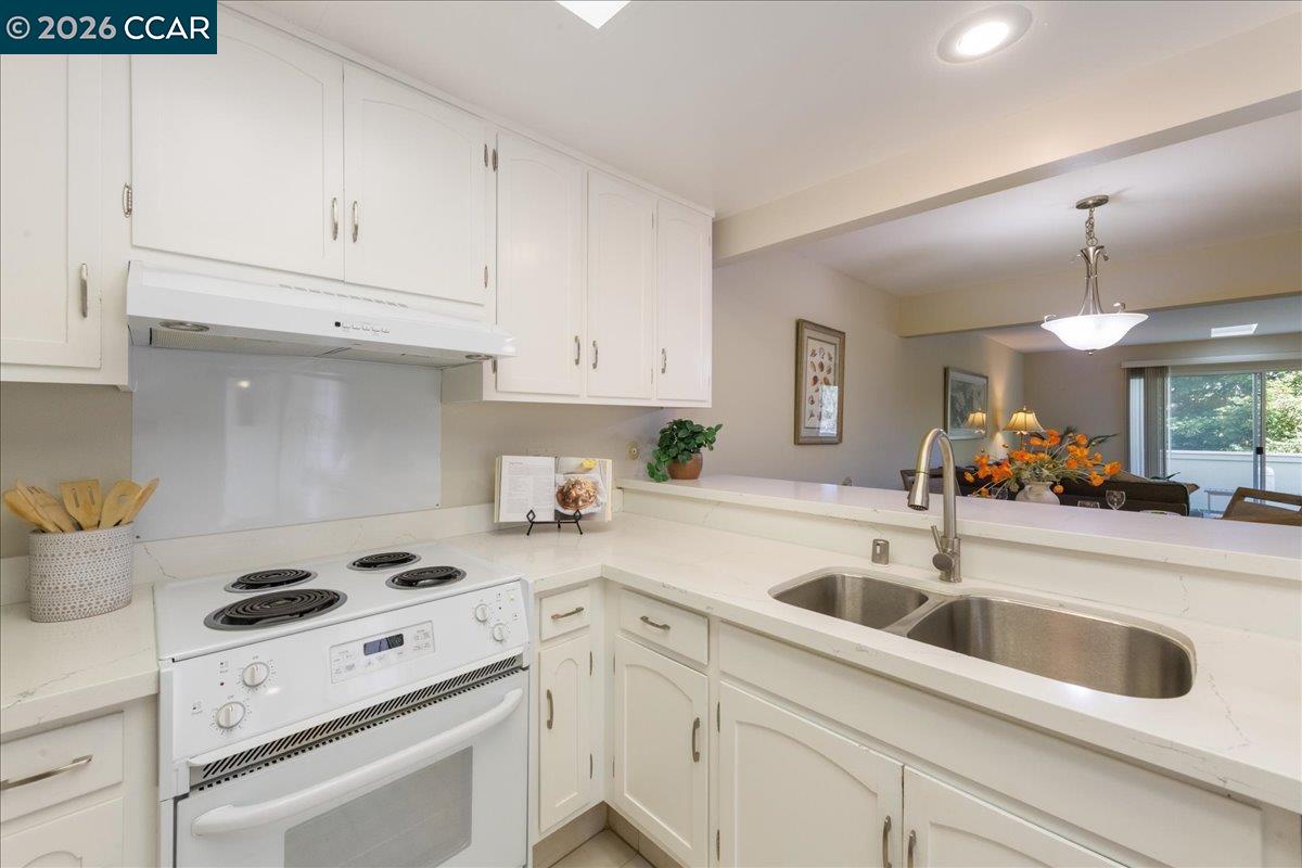Detail Gallery Image 9 of 48 For 1573 Rockledge Ln #3,  Walnut Creek,  CA 94595 - 2 Beds | 1 Baths