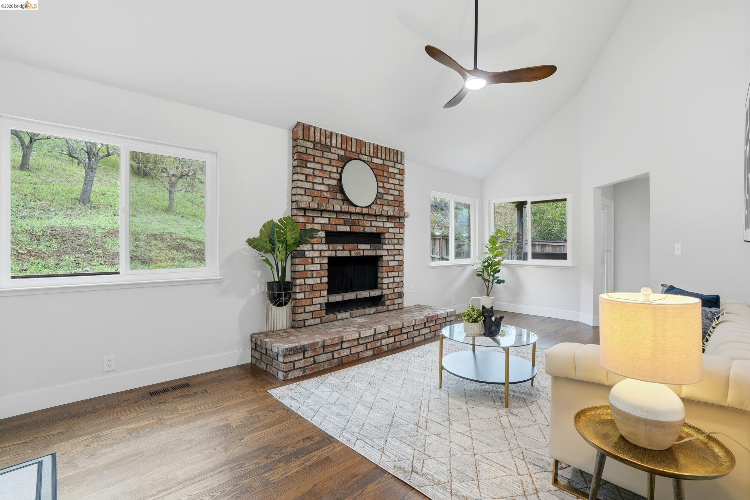 Detail Gallery Image 17 of 56 For 6201 Hillside Dr, El Sobrante,  CA 94803 - 3 Beds | 2 Baths