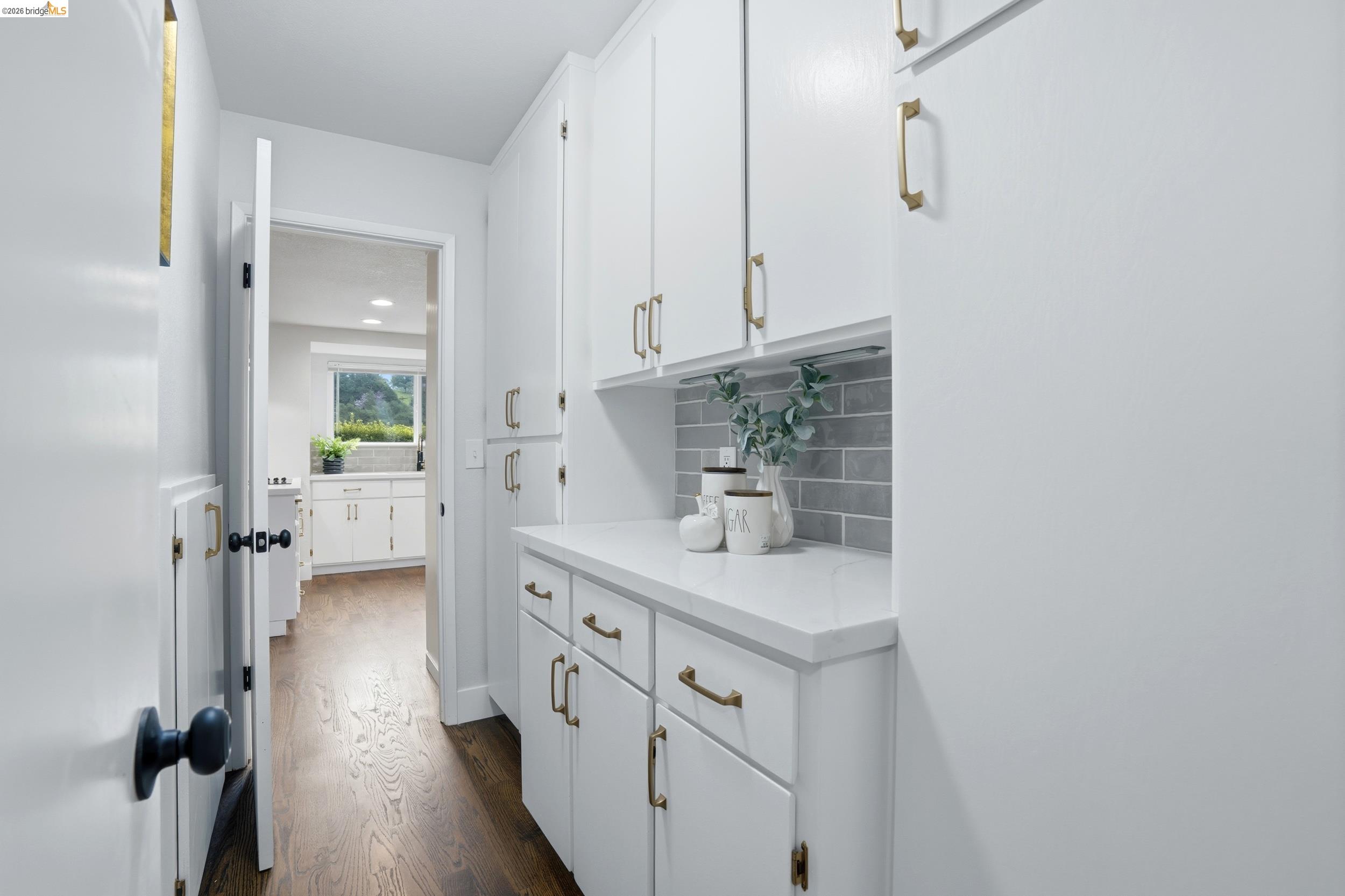 Detail Gallery Image 18 of 56 For 6201 Hillside Dr, El Sobrante,  CA 94803 - 3 Beds | 2 Baths