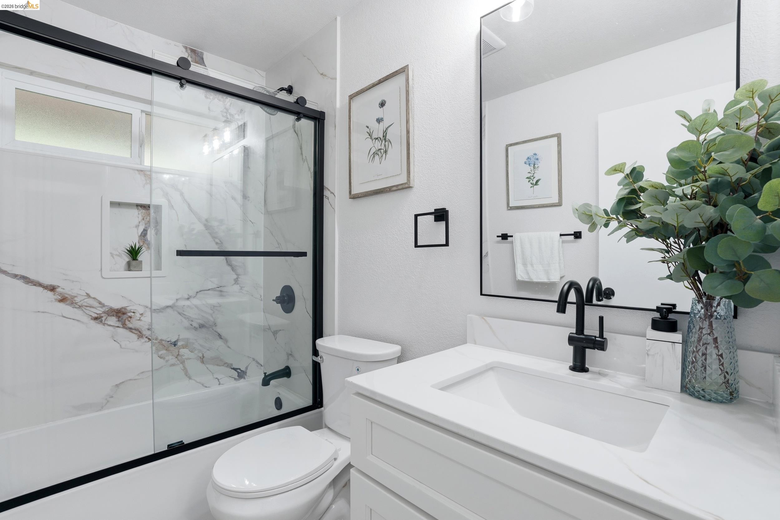 Detail Gallery Image 22 of 56 For 6201 Hillside Dr, El Sobrante,  CA 94803 - 3 Beds | 2 Baths