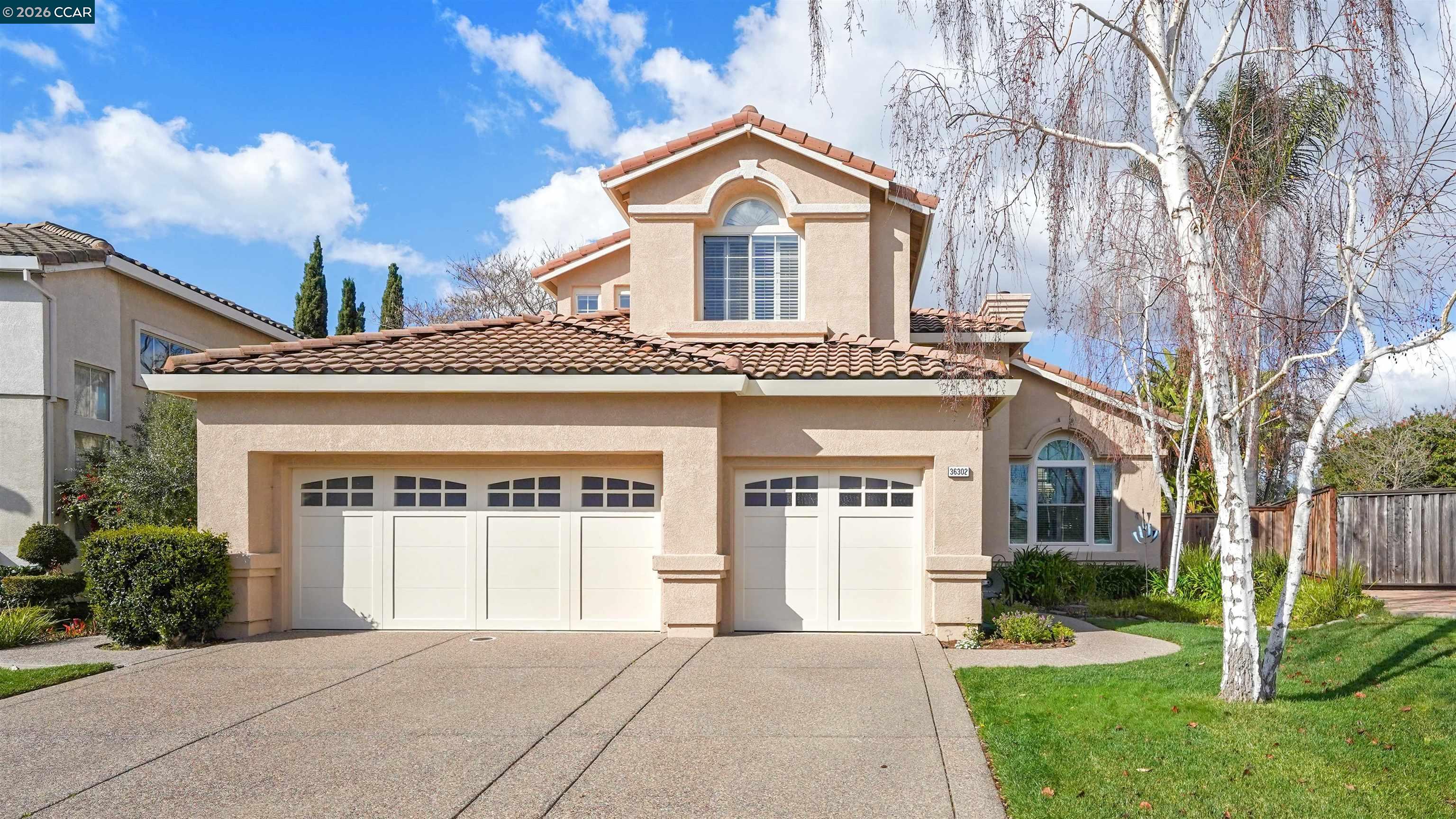 Front Image Thumbnail for CC41124230