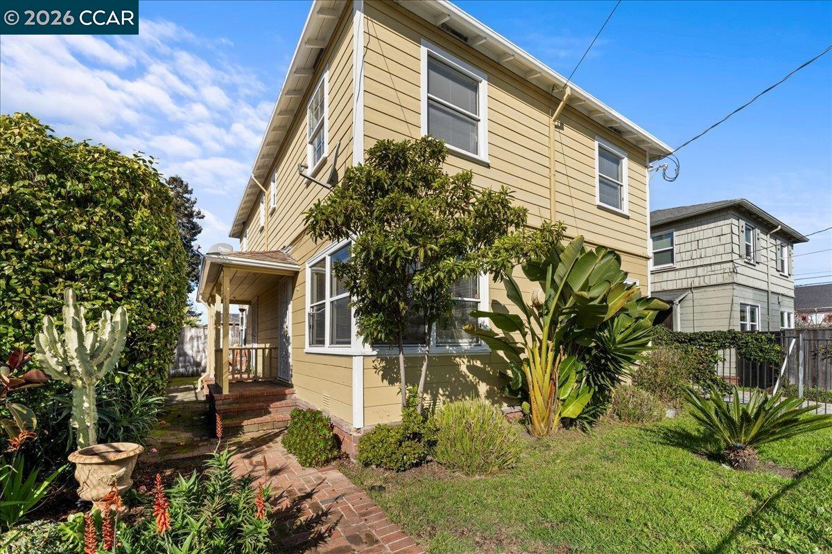 Detail Gallery Image 27 of 31 For 4135-4137 West St, Oakland,  CA 94608 - – Beds | – Baths