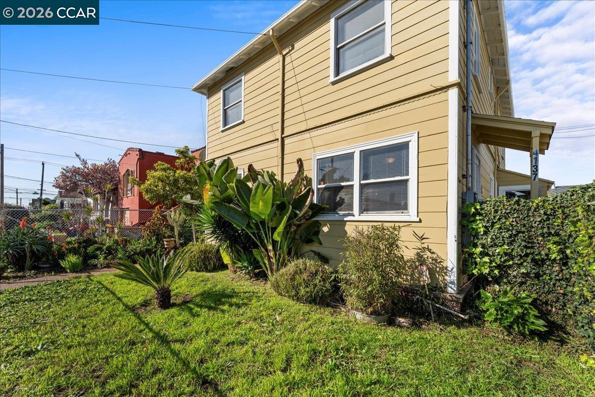 Detail Gallery Image 28 of 31 For 4135-4137 West St, Oakland,  CA 94608 - – Beds | – Baths