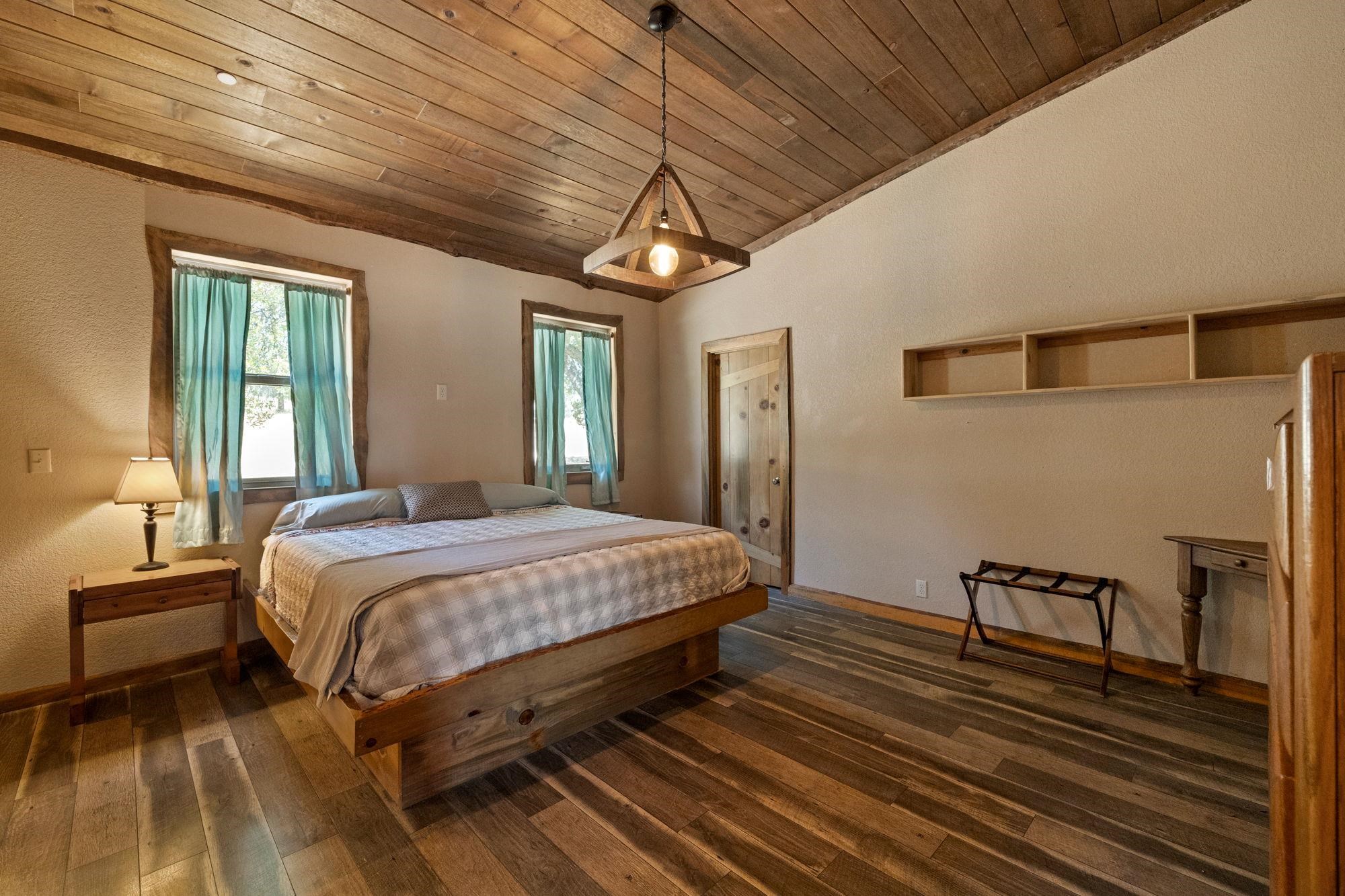 Detail Gallery Image 13 of 25 For 10395 State Highway 120, Chinese Camp,  CA 95309 - 1 Beds | 2 Baths