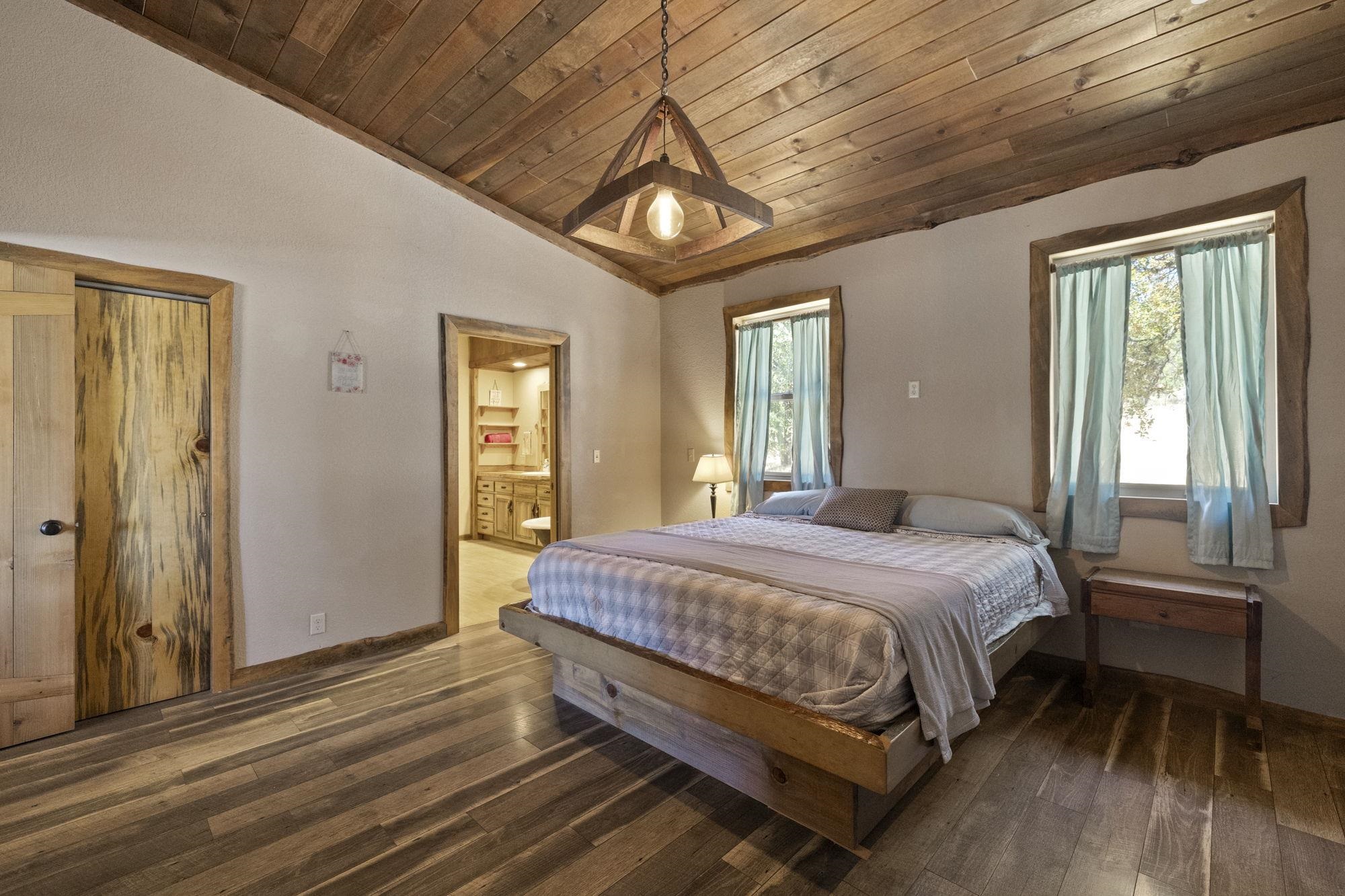 Detail Gallery Image 14 of 25 For 10395 State Highway 120, Chinese Camp,  CA 95309 - 1 Beds | 2 Baths