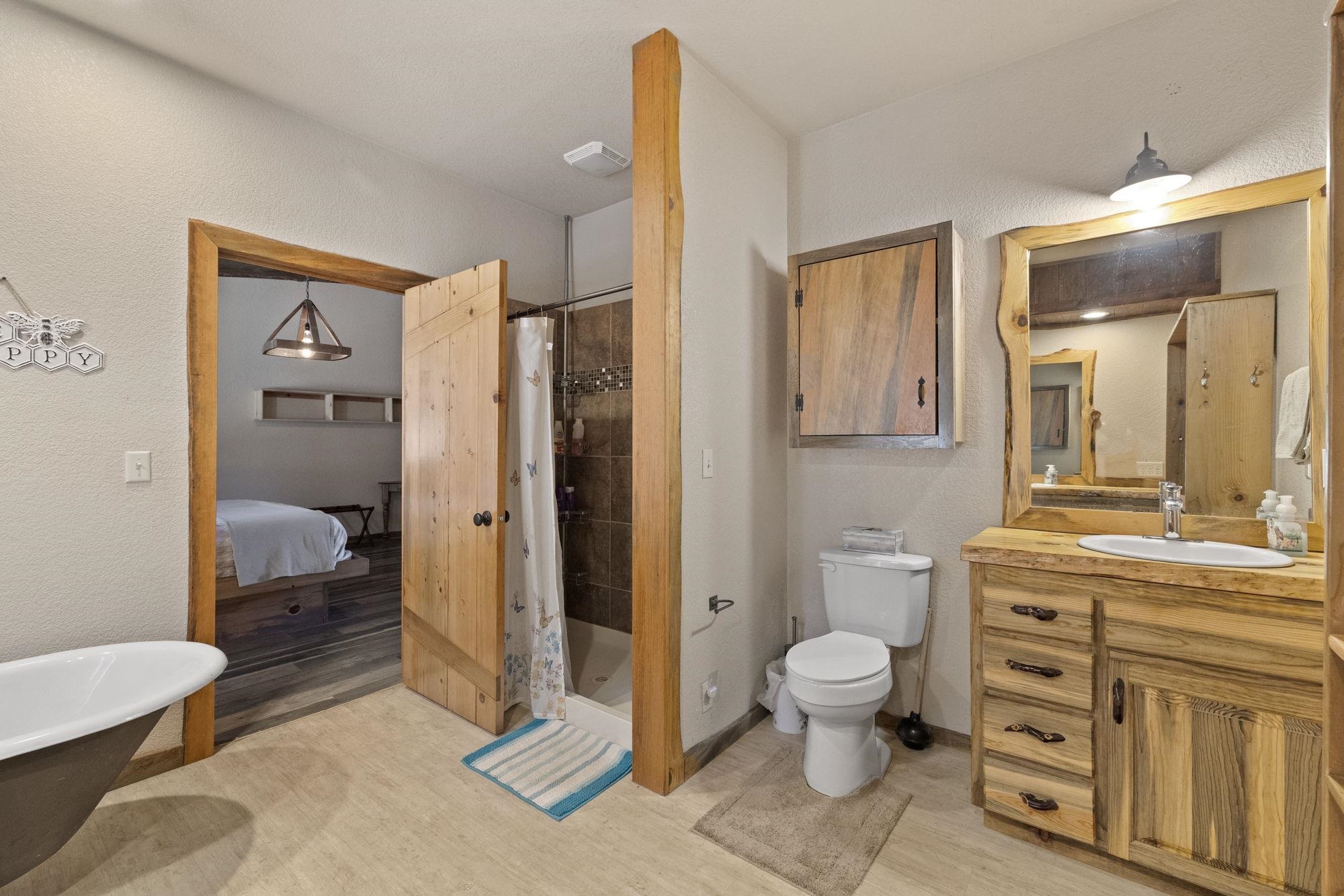 Detail Gallery Image 17 of 25 For 10395 State Highway 120, Chinese Camp,  CA 95309 - 1 Beds | 2 Baths