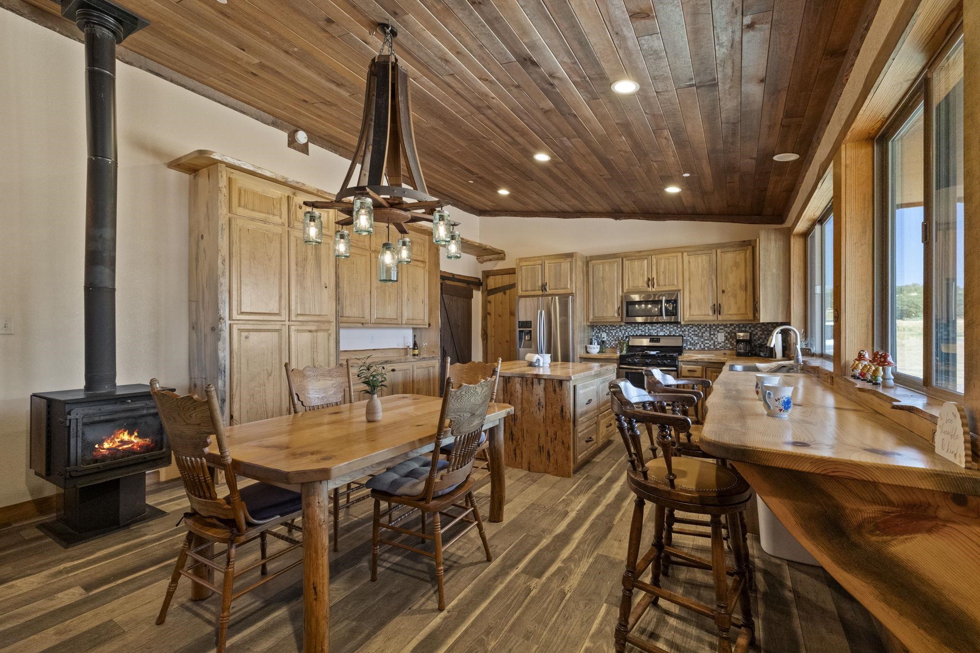 Detail Gallery Image 7 of 25 For 10395 State Highway 120, Chinese Camp,  CA 95309 - 1 Beds | 2 Baths