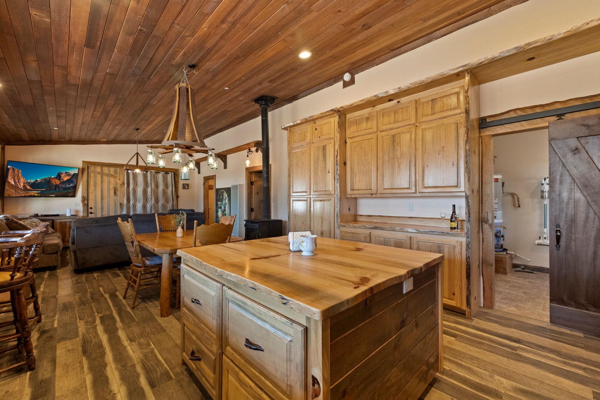 Detail Gallery Image 10 of 25 For 10395 State Highway 120, Chinese Camp,  CA 95309 - 1 Beds | 2 Baths