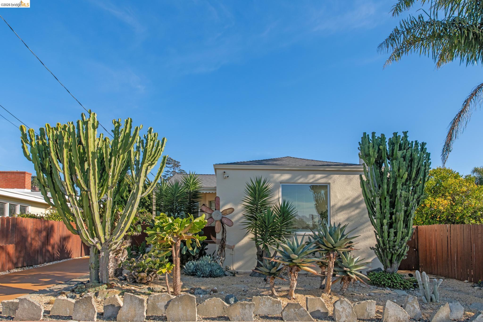 Front Image Thumbnail for EB41124237