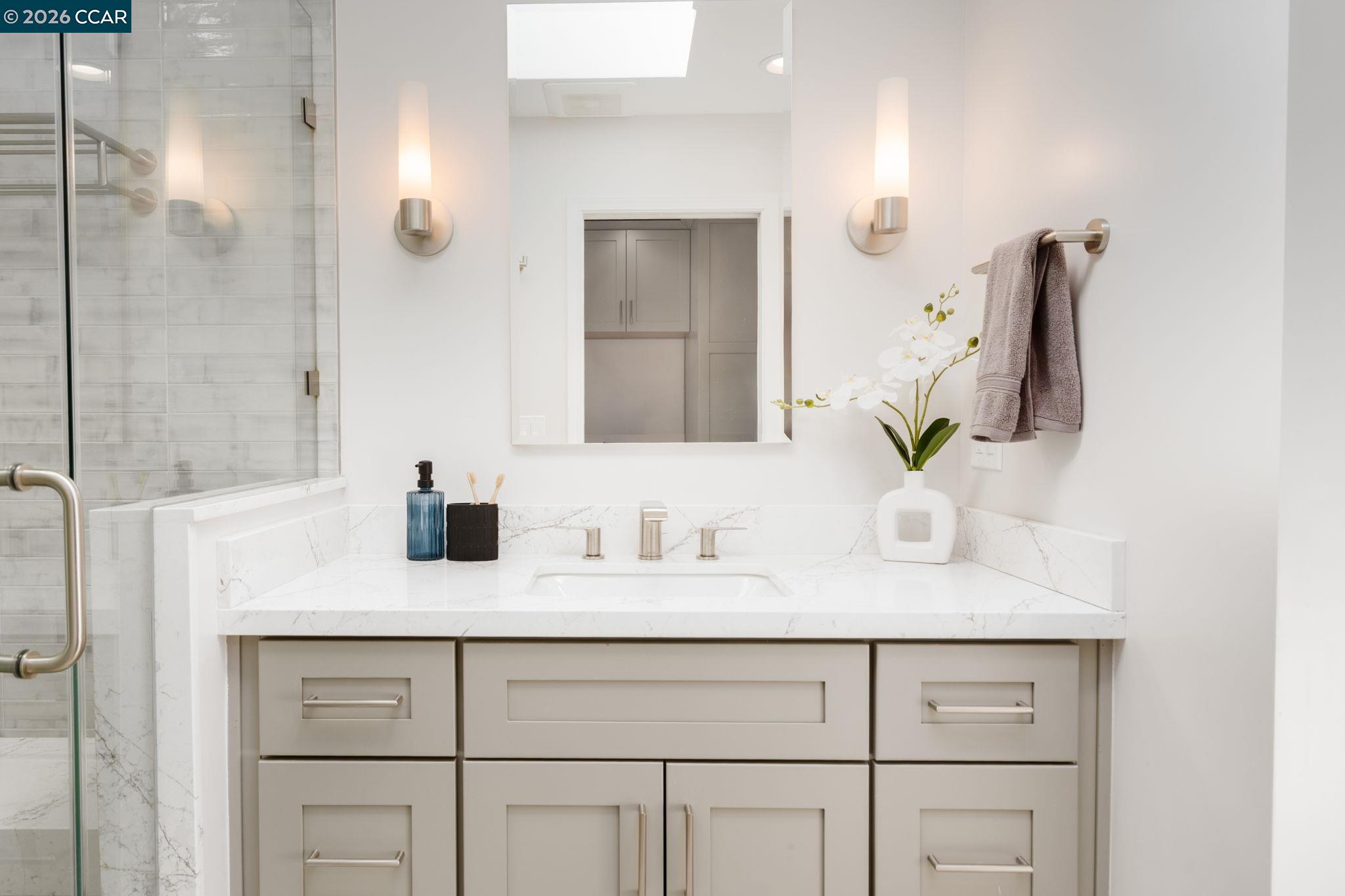 Detail Gallery Image 23 of 51 For 31 Sara Ln, Alamo,  CA 94507 - 3 Beds | 3 Baths