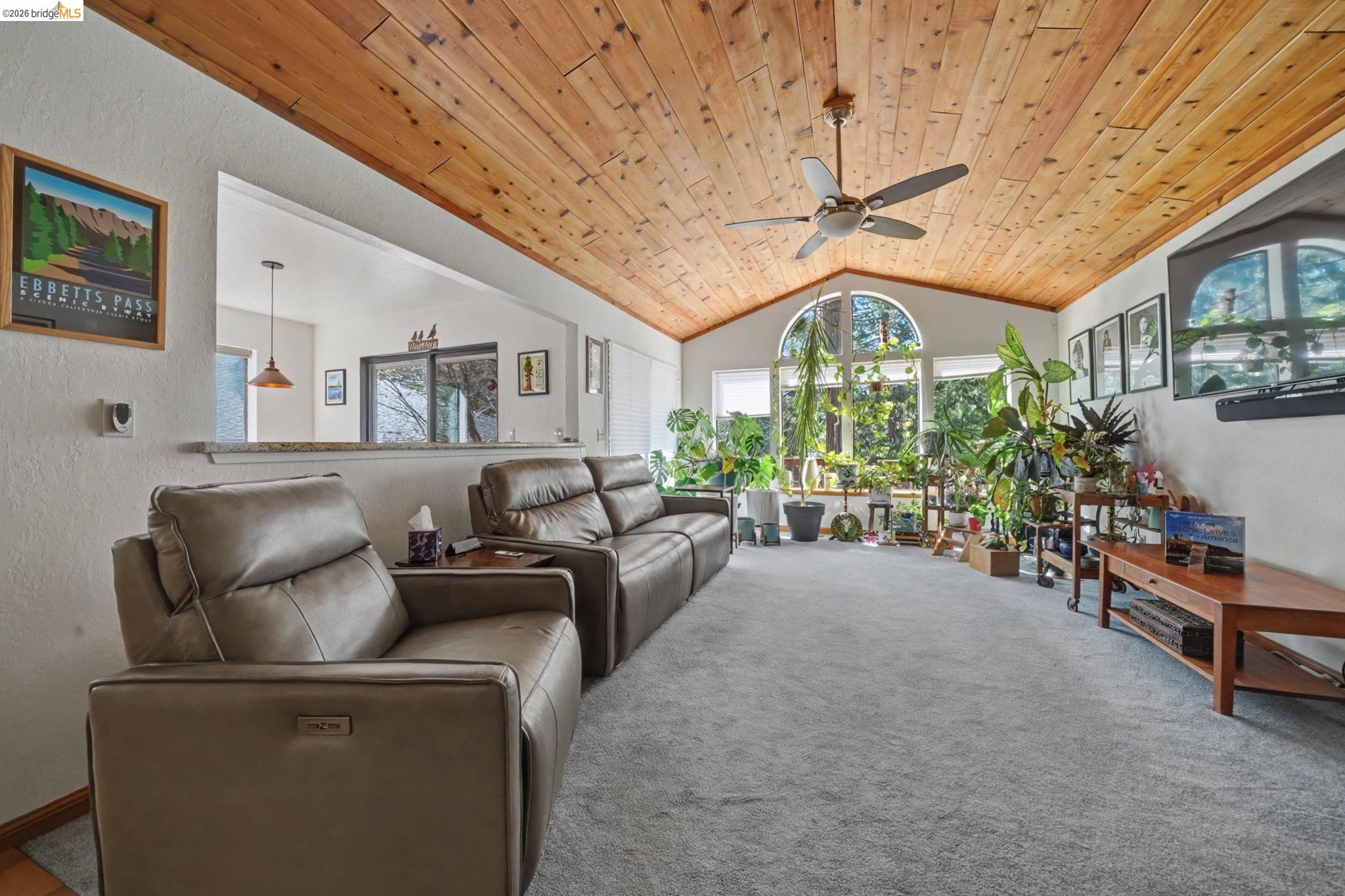 Detail Gallery Image 7 of 54 For 1554 Vine Maple Dr, Murphys,  CA 95247 - 3 Beds | 2/1 Baths