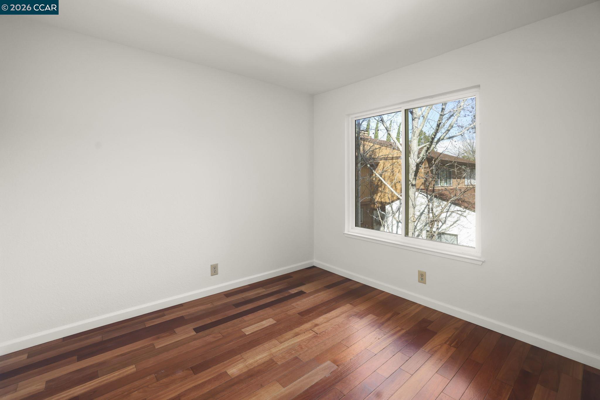 Detail Gallery Image 21 of 30 For 557 Chabre Ct, El Sobrante,  CA 94803 - 3 Beds | 2/1 Baths