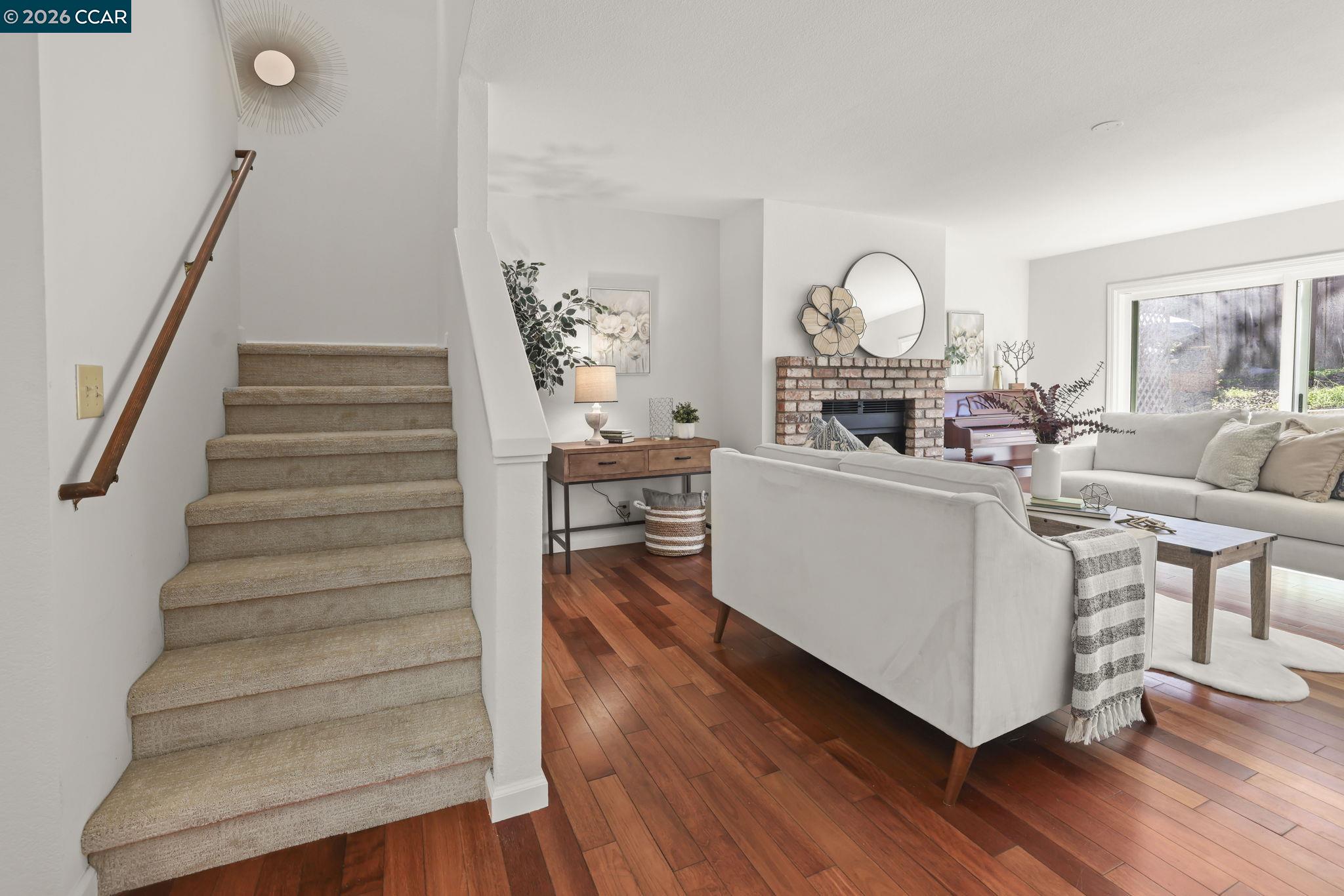 Detail Gallery Image 4 of 30 For 557 Chabre Ct, El Sobrante,  CA 94803 - 3 Beds | 2/1 Baths