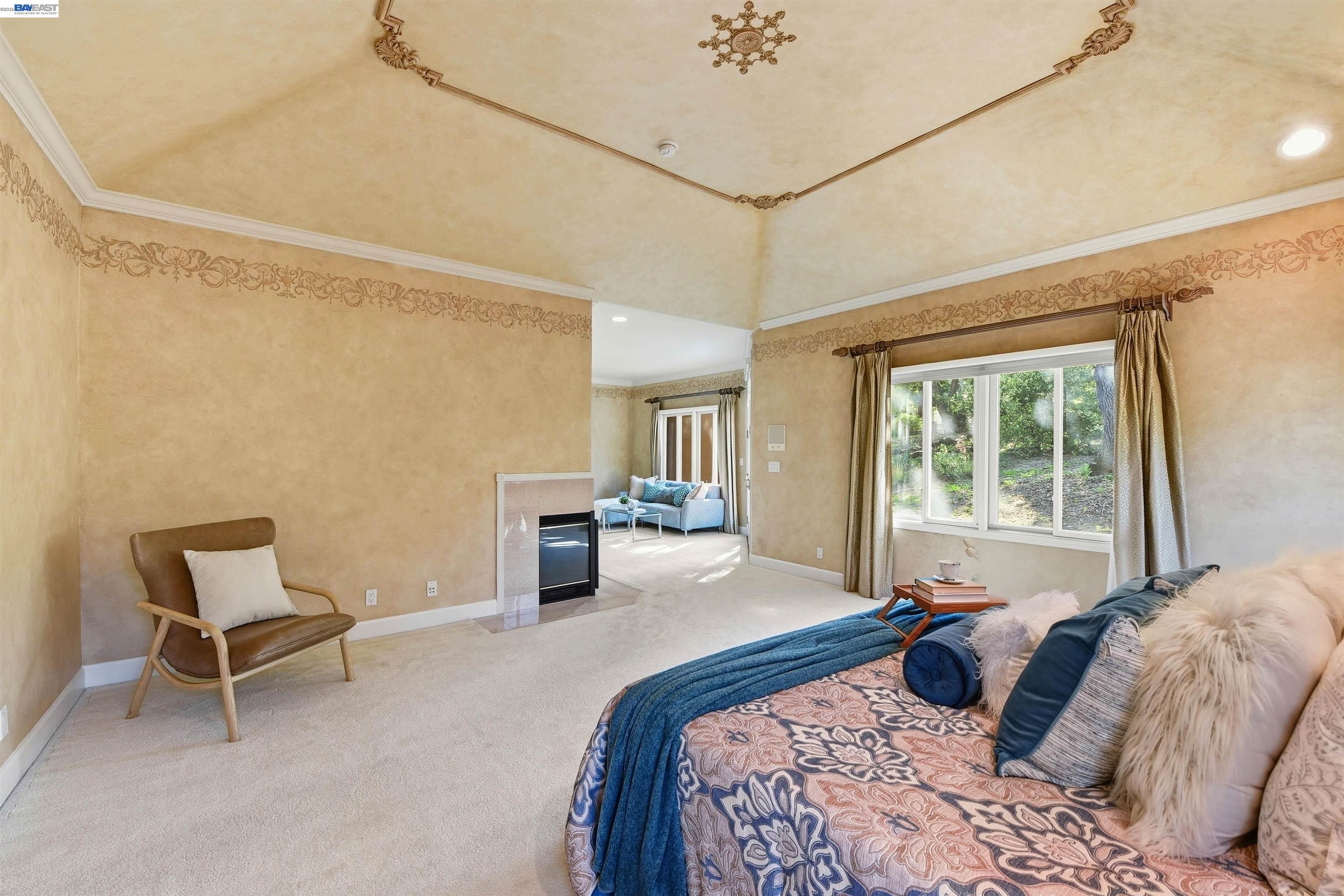 Detail Gallery Image 32 of 60 For 12800 Clausen Ct, Los Altos Hills,  CA 94022 - 5 Beds | 5/1 Baths