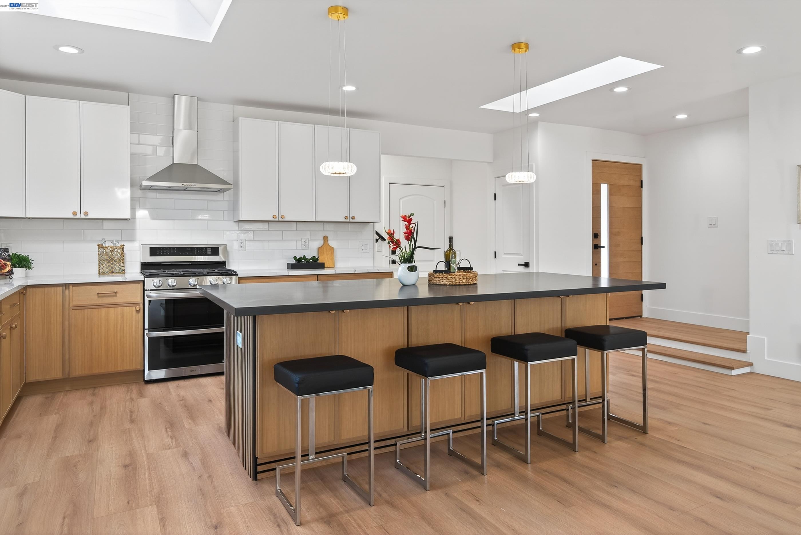 Detail Gallery Image 12 of 60 For 36347 Colbert Pl, Newark,  CA 94560 - 4 Beds | 3 Baths