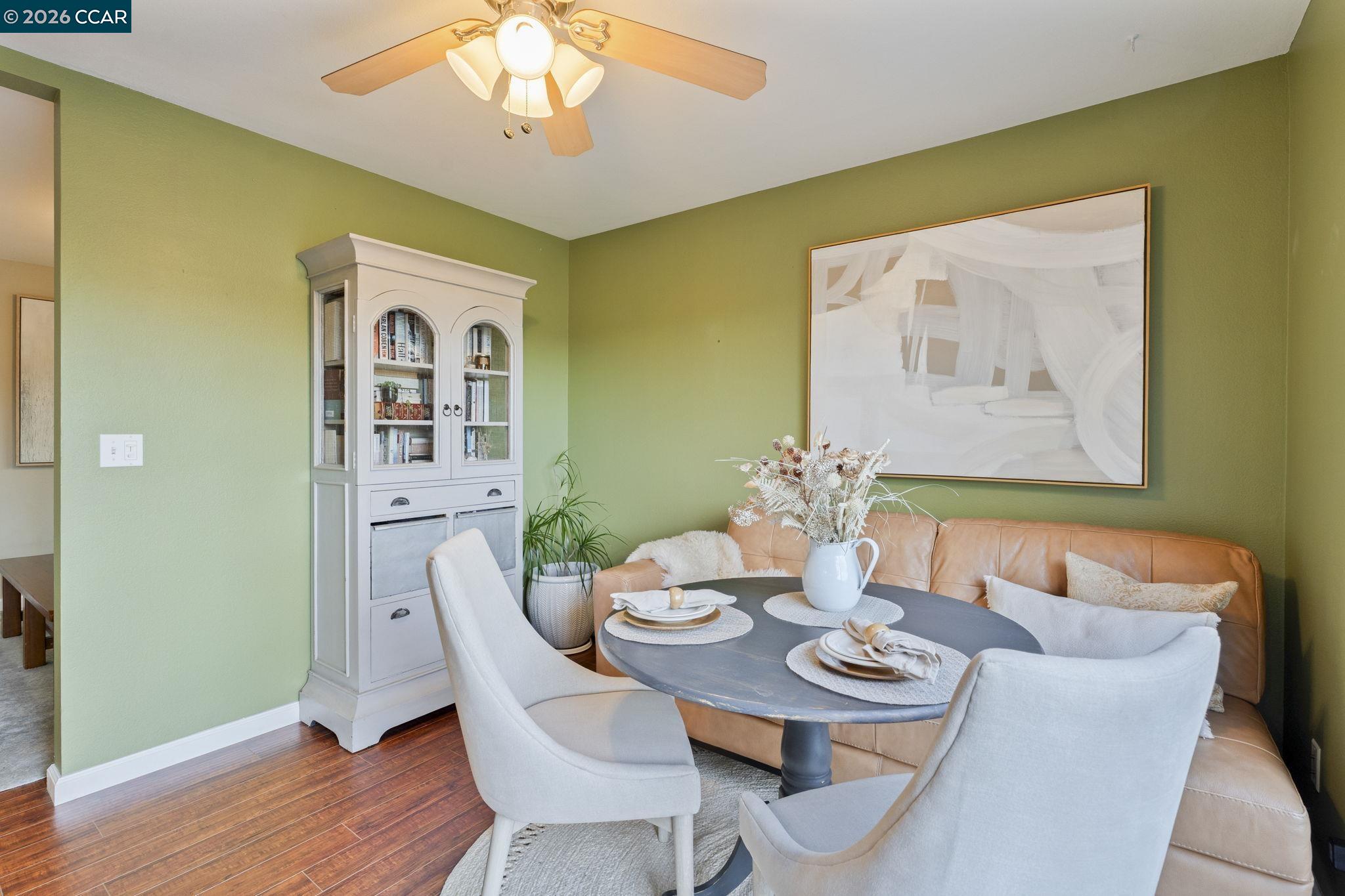 Detail Gallery Image 23 of 60 For 108 Sunnyglen Dr, Vallejo,  CA 94591 - 4 Beds | 2/1 Baths