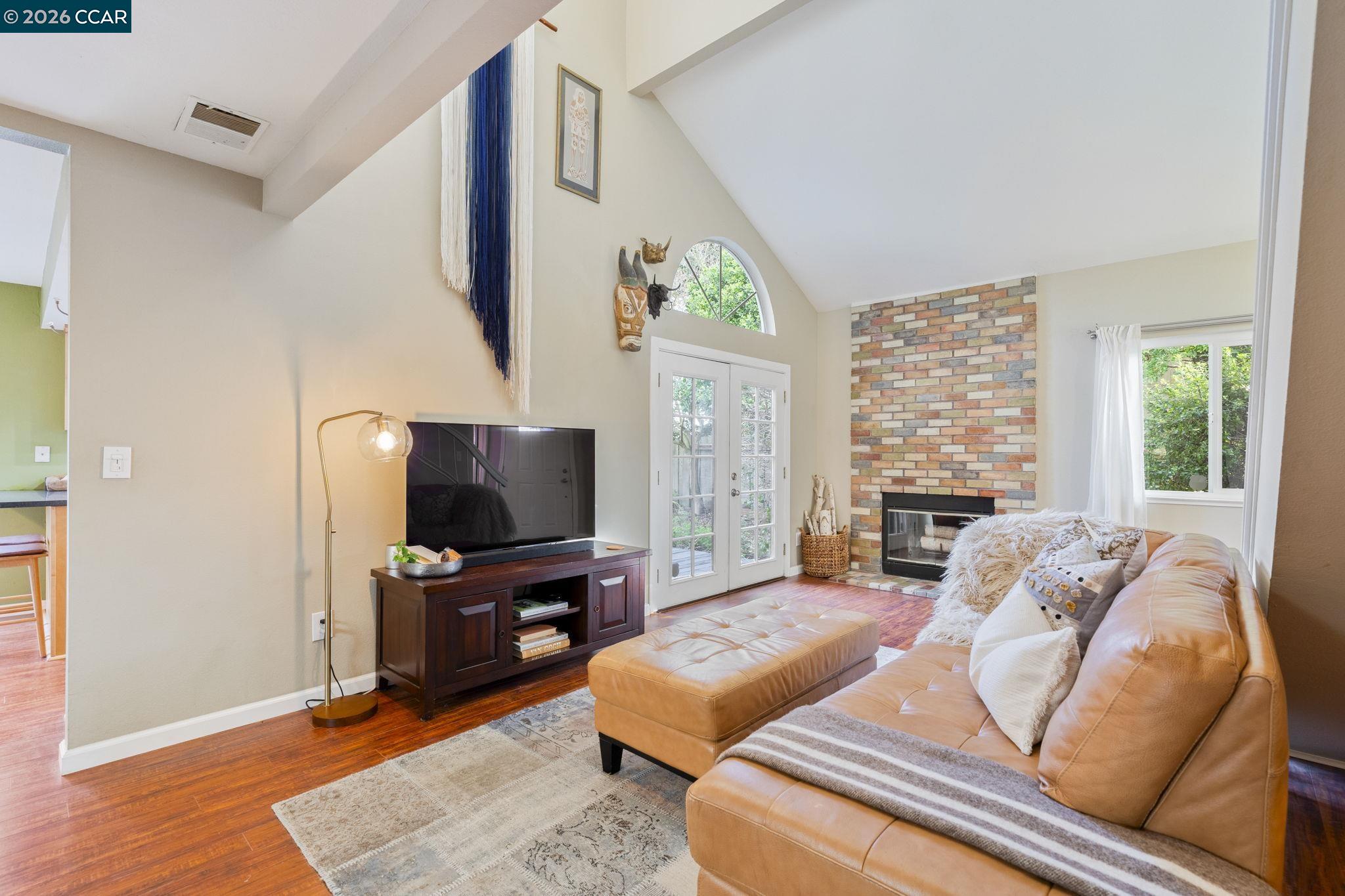 Detail Gallery Image 8 of 60 For 108 Sunnyglen Dr, Vallejo,  CA 94591 - 4 Beds | 2/1 Baths