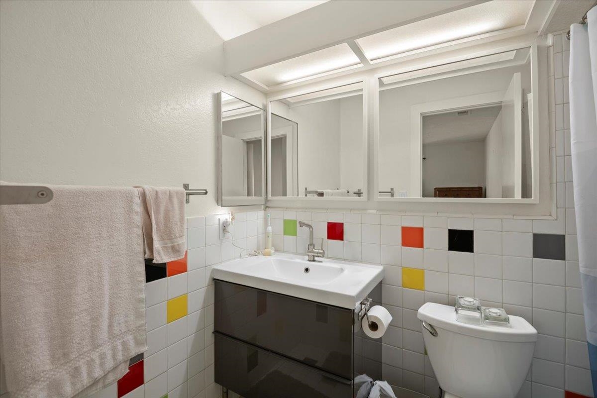 Detail Gallery Image 21 of 24 For 298 Edwin Way, Hayward,  CA 94544 - 3 Beds | 2 Baths