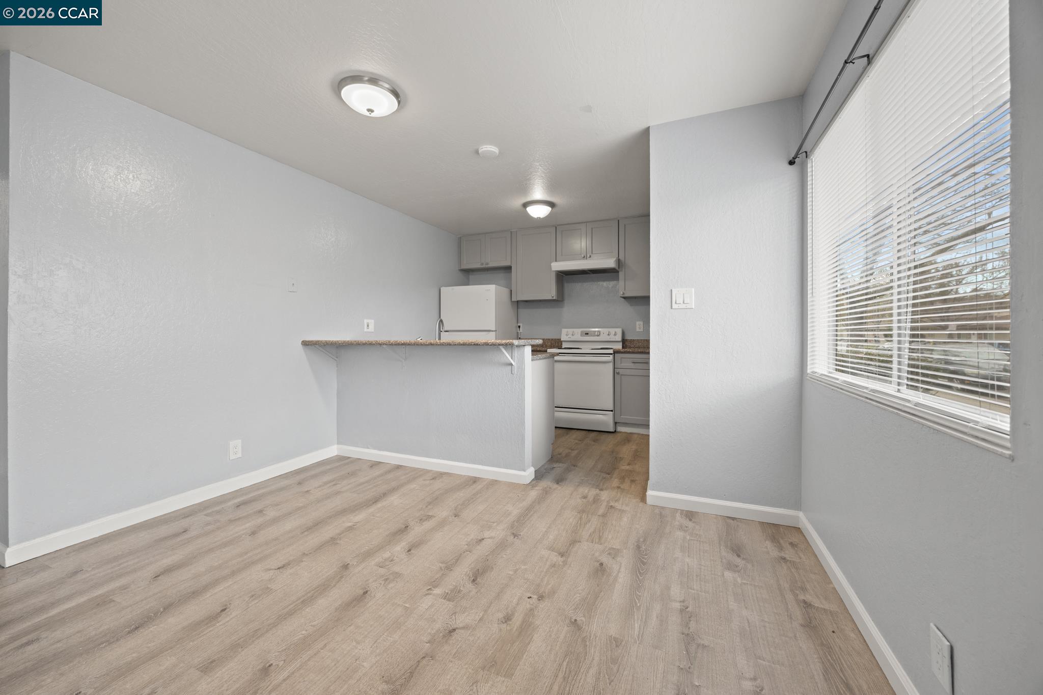 Photo #5: 41124255 Listing: Photo #5