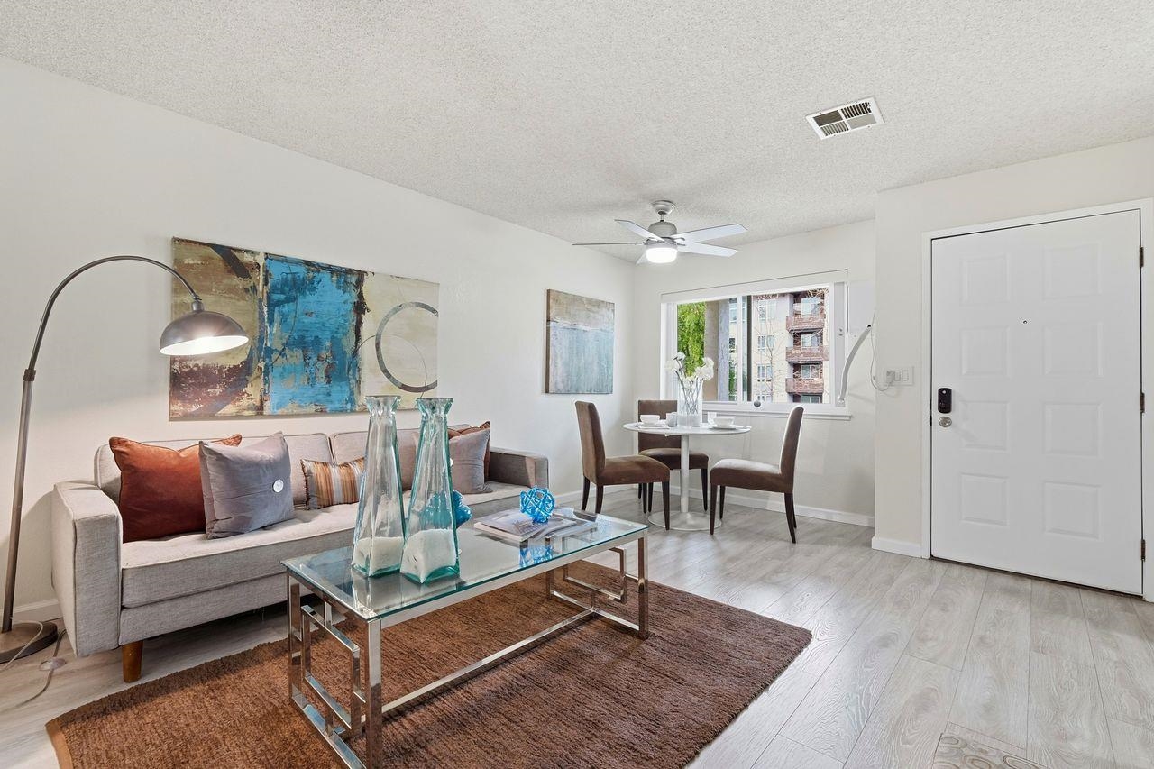 Photo #1: 41124256 Listing: Photo #1