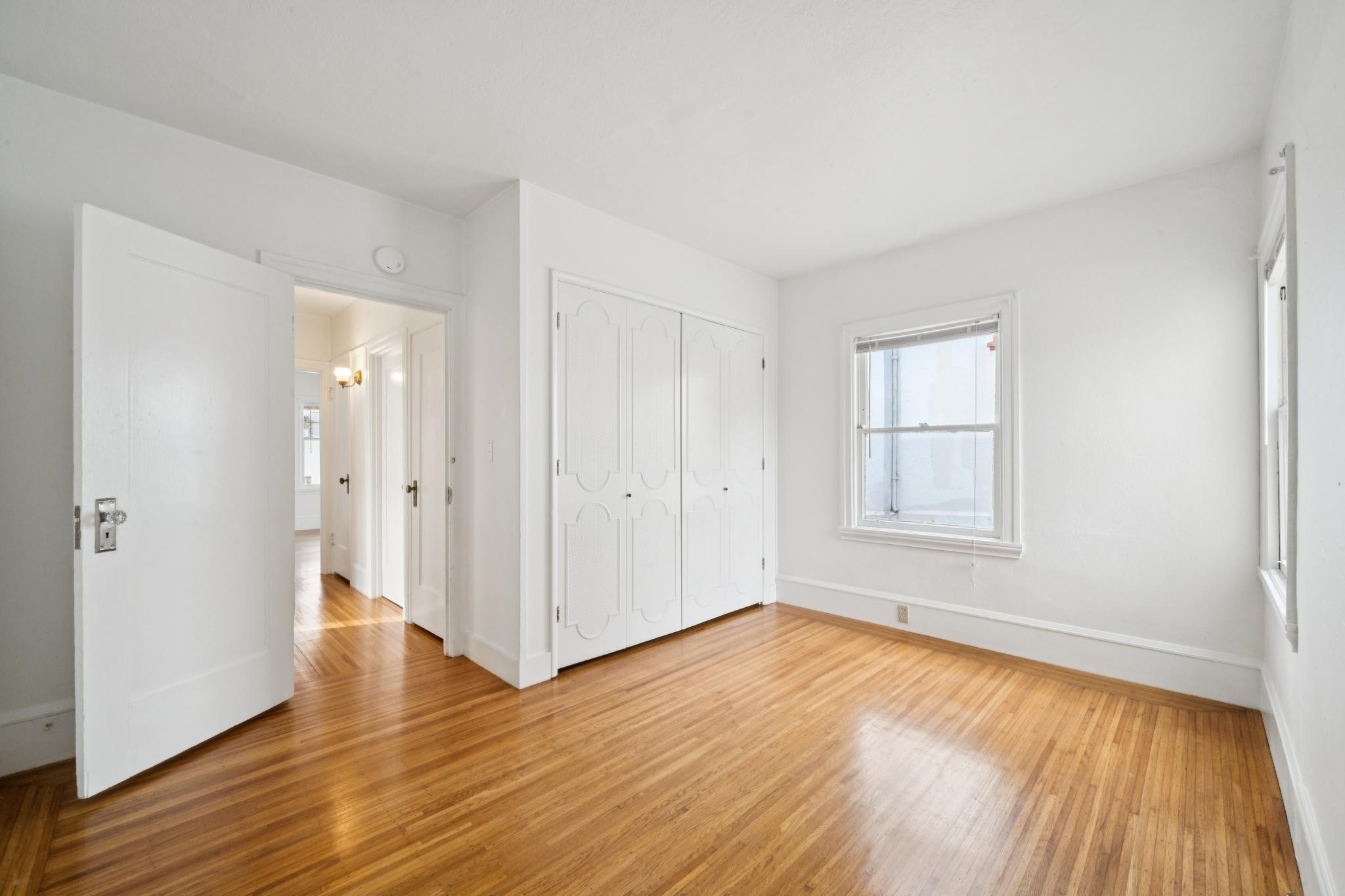 Detail Gallery Image 13 of 28 For 240 Sunnyside, Piedmont,  CA 94611 - 2 Beds | 1 Baths