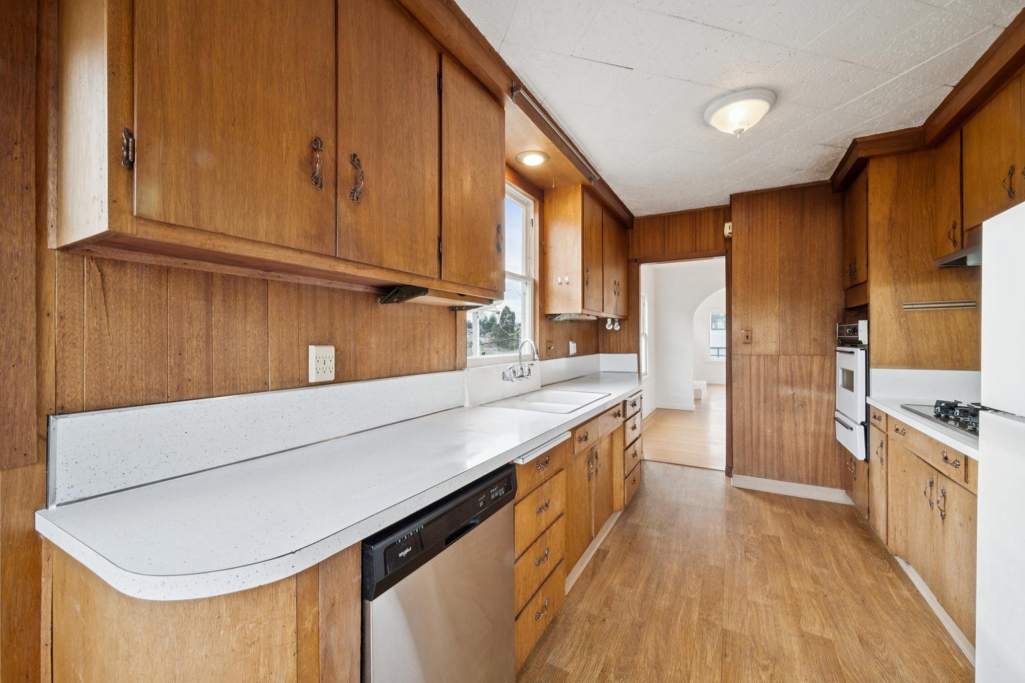 Detail Gallery Image 16 of 28 For 240 Sunnyside, Piedmont,  CA 94611 - 2 Beds | 1 Baths