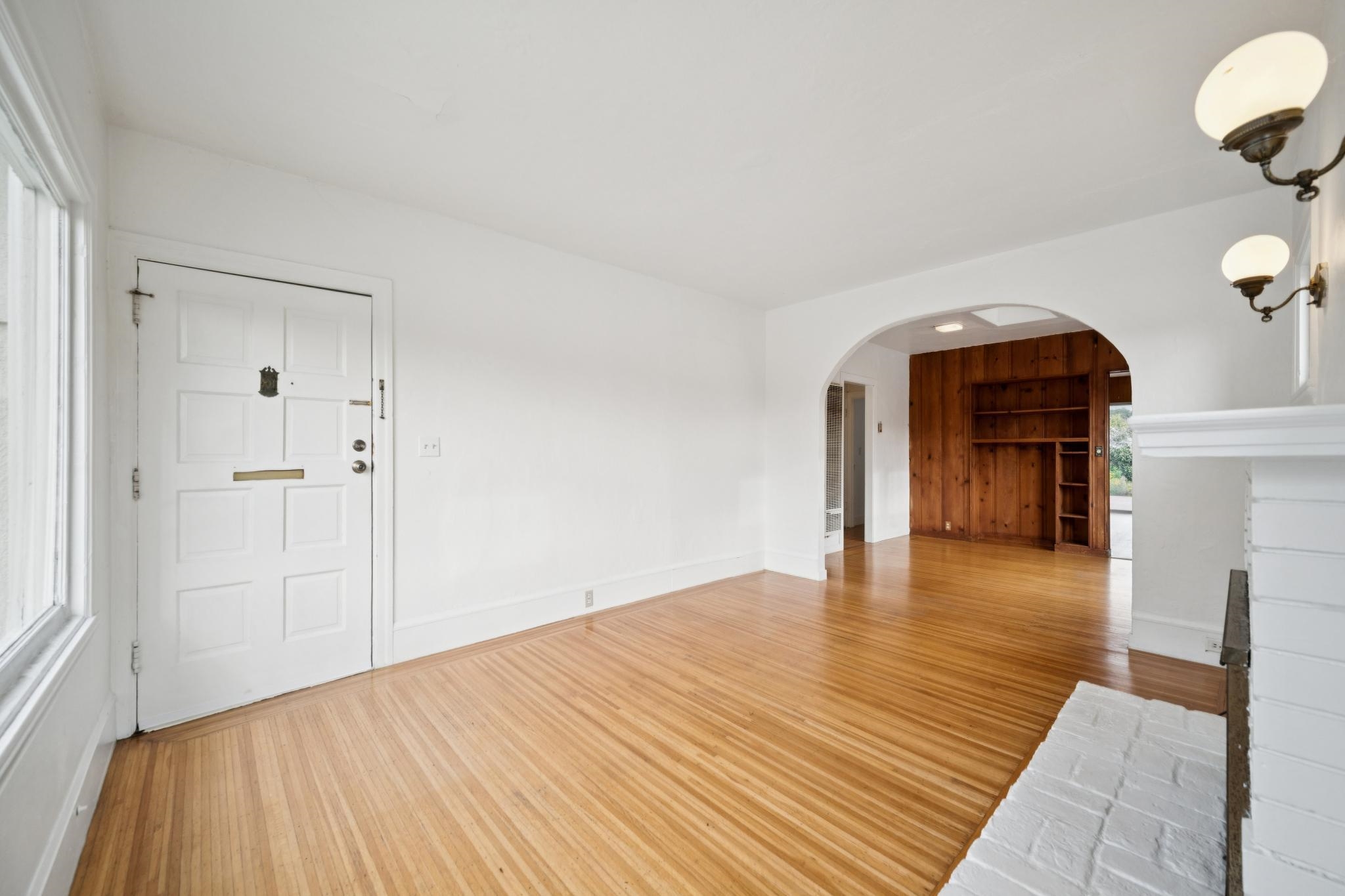 Detail Gallery Image 5 of 28 For 240 Sunnyside, Piedmont,  CA 94611 - 2 Beds | 1 Baths